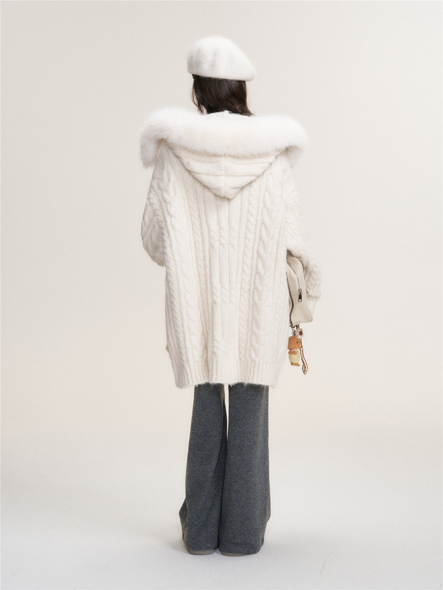 16DEWS 16D25462 Knitted hooded mid length sweater jacket