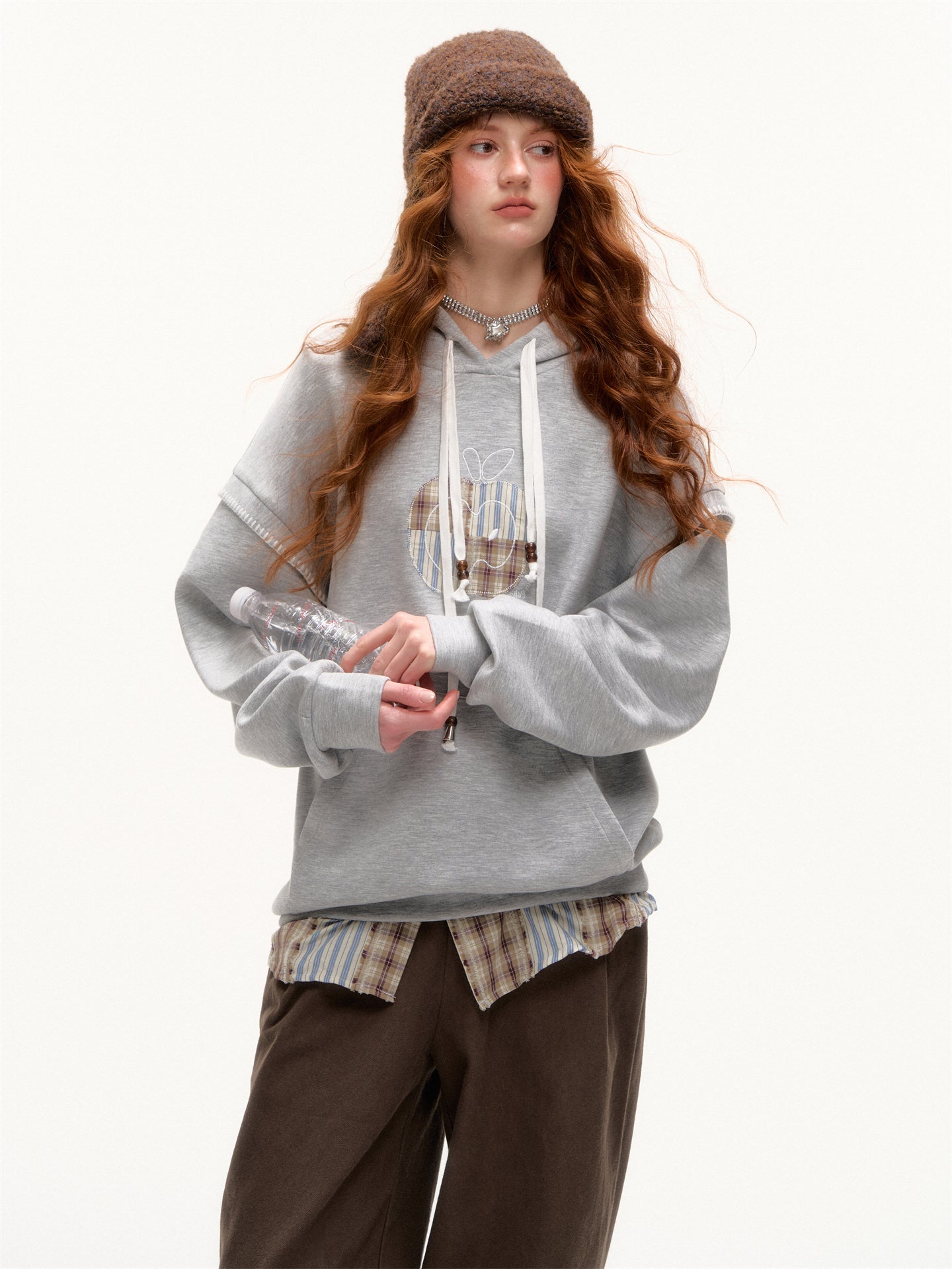 AsGony ASG25369 Apple sticker embroidered fake two hooded hoodies