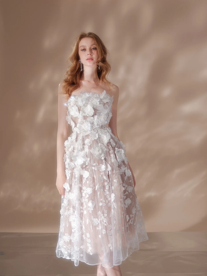 IN-STOCK wardrobes by chen white flower bodice dress