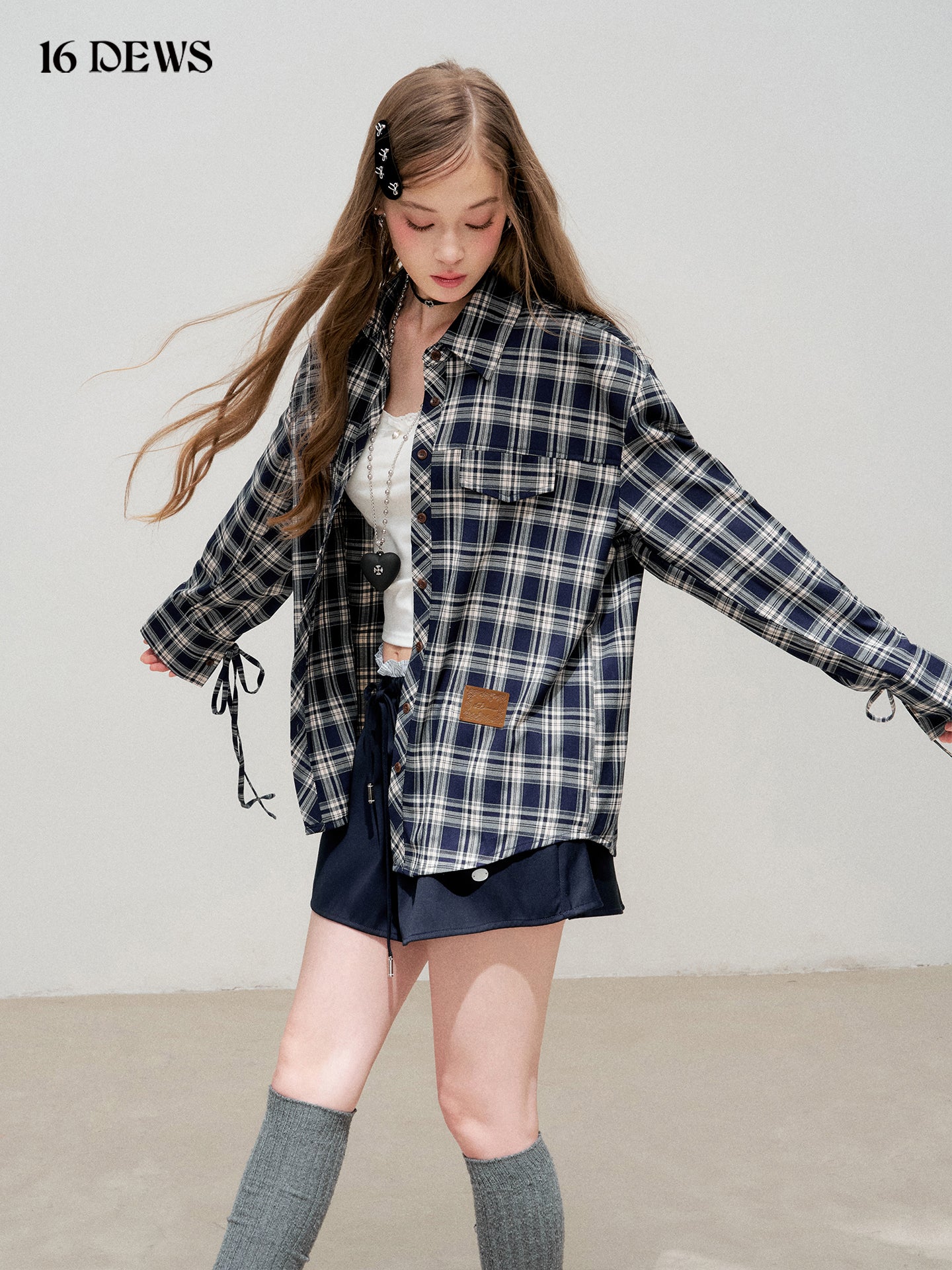 16DEWS 16D25334 Navy blue commuting plaid long sleeved shirt