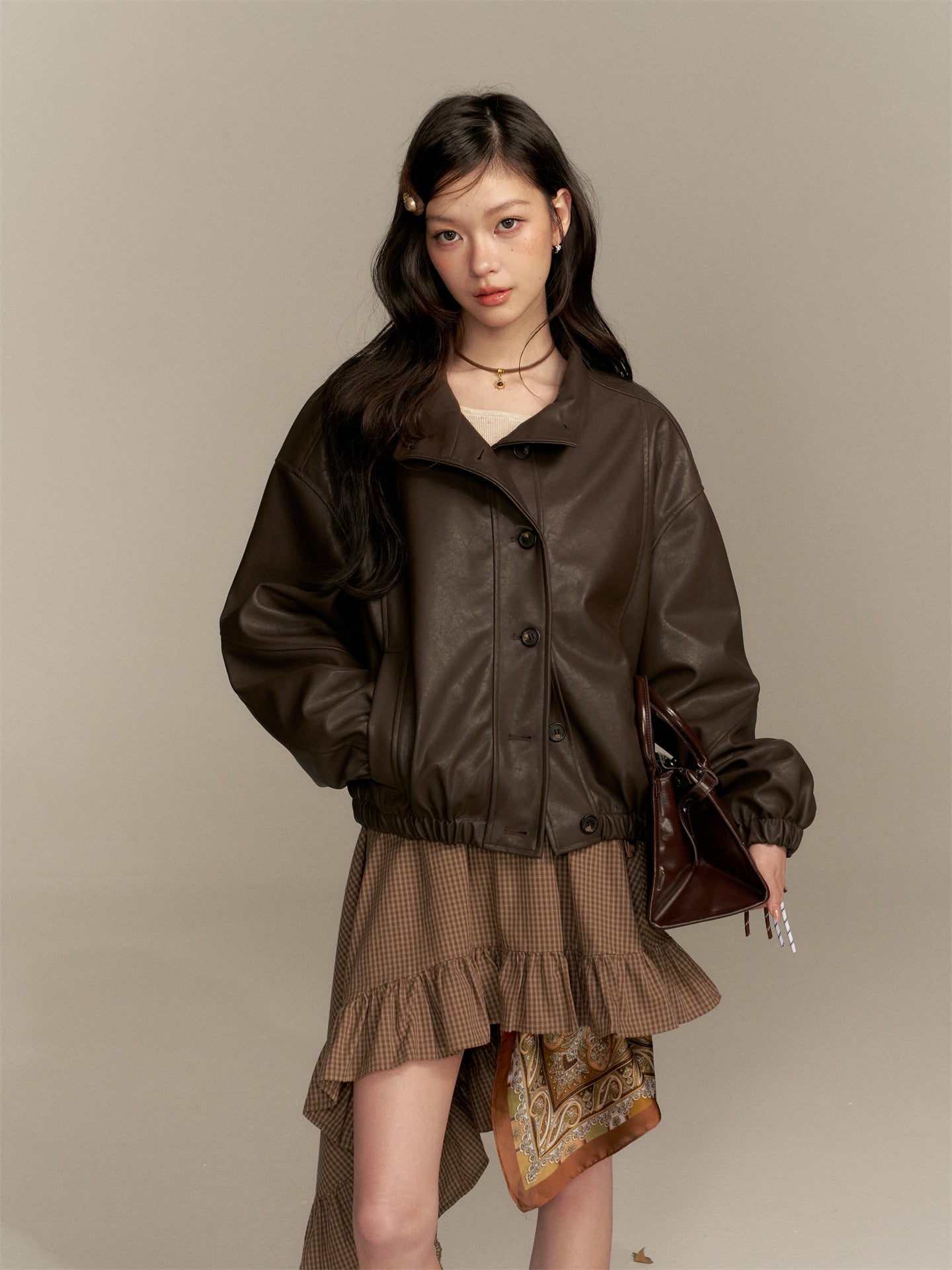 16DEWS 16D25343 Stand up collar short leather jacket