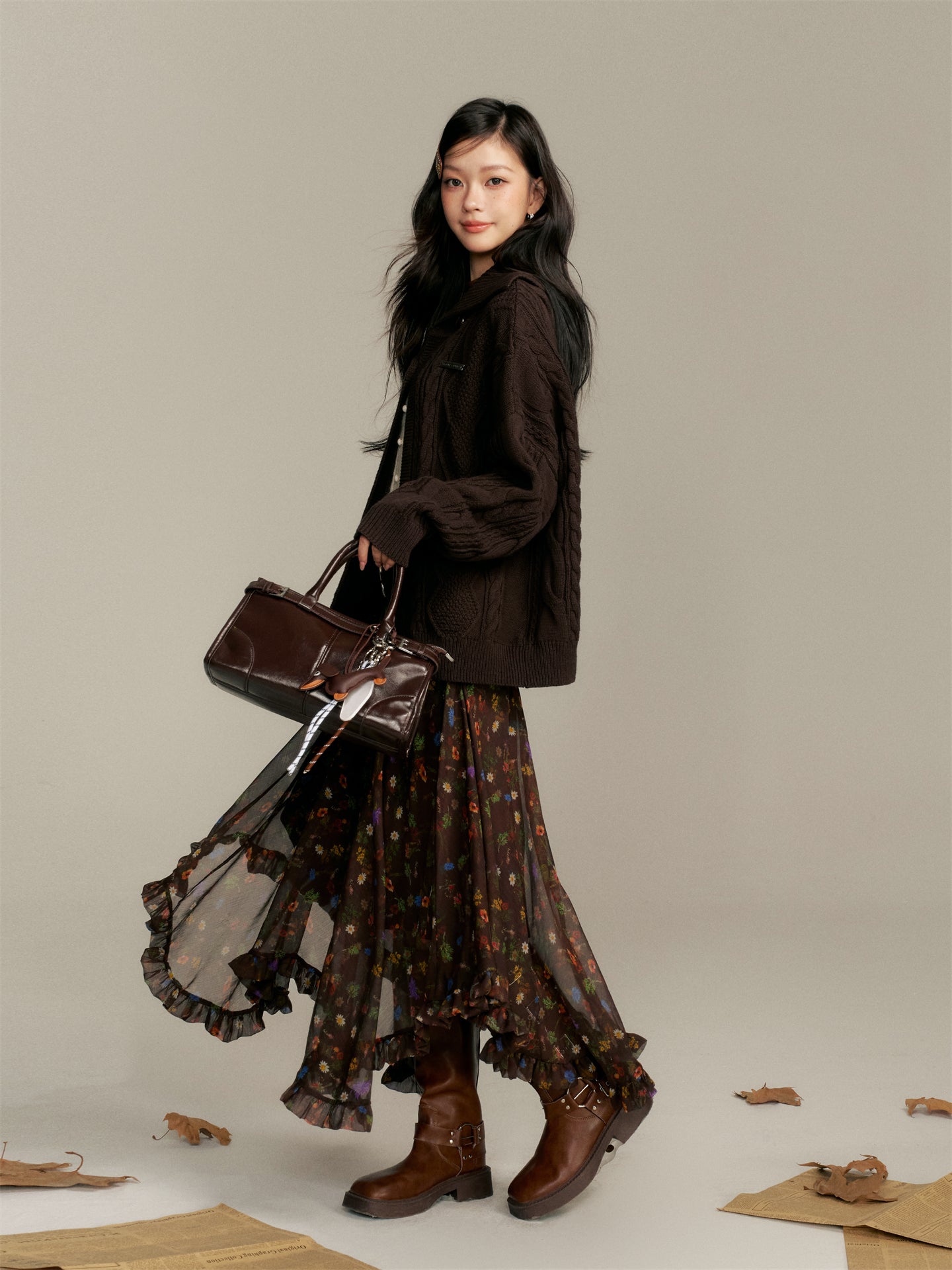 16DEWS 16D25355 Irregular pleated floral skirt