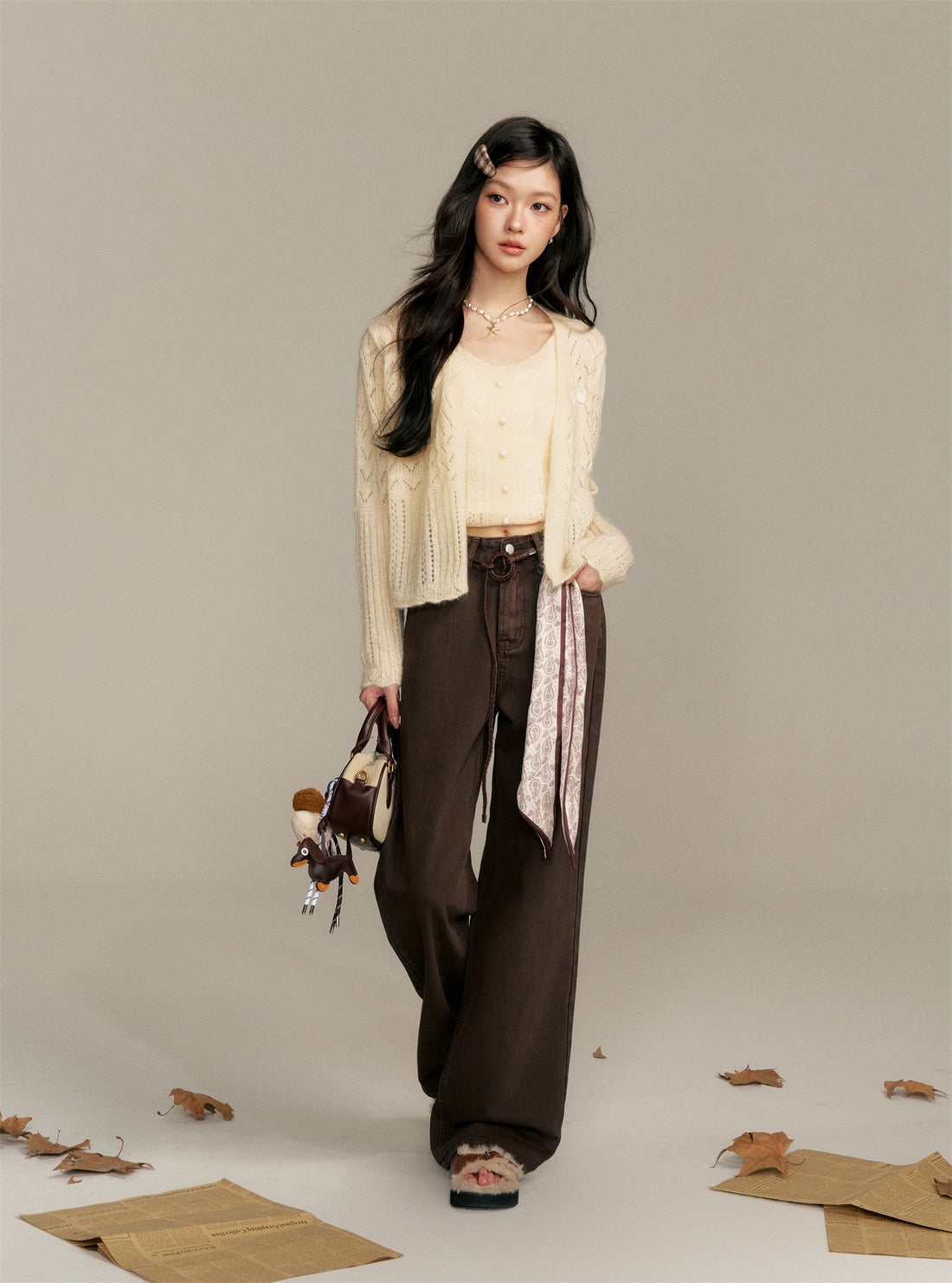 16DEWS 16D25356 Crochet woolen cardigan + camisole set