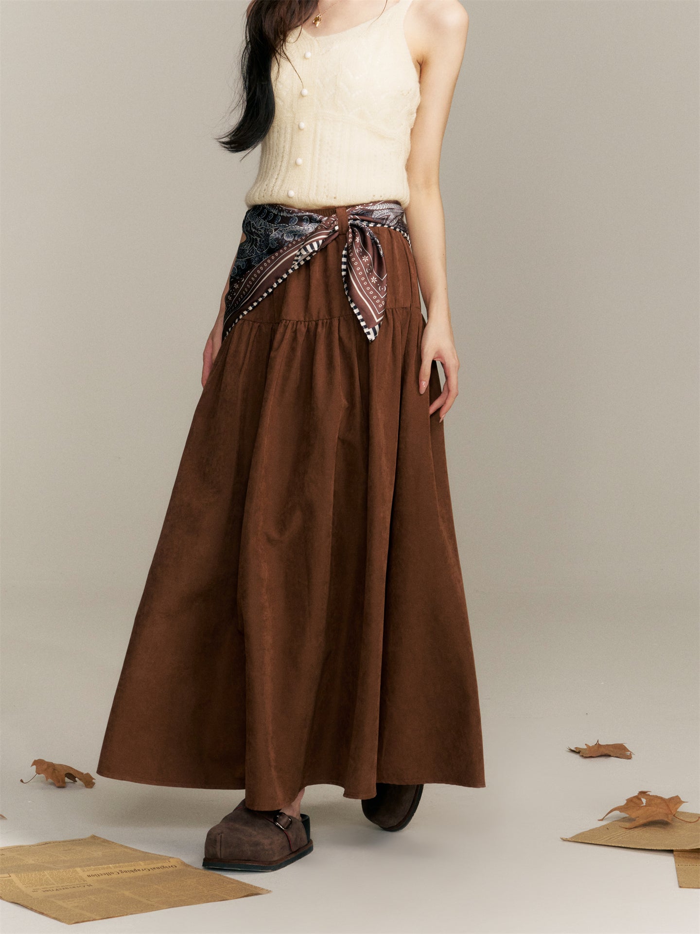 16DEWS 16D25358 High waisted A-line half length skirt (with silk scarf)