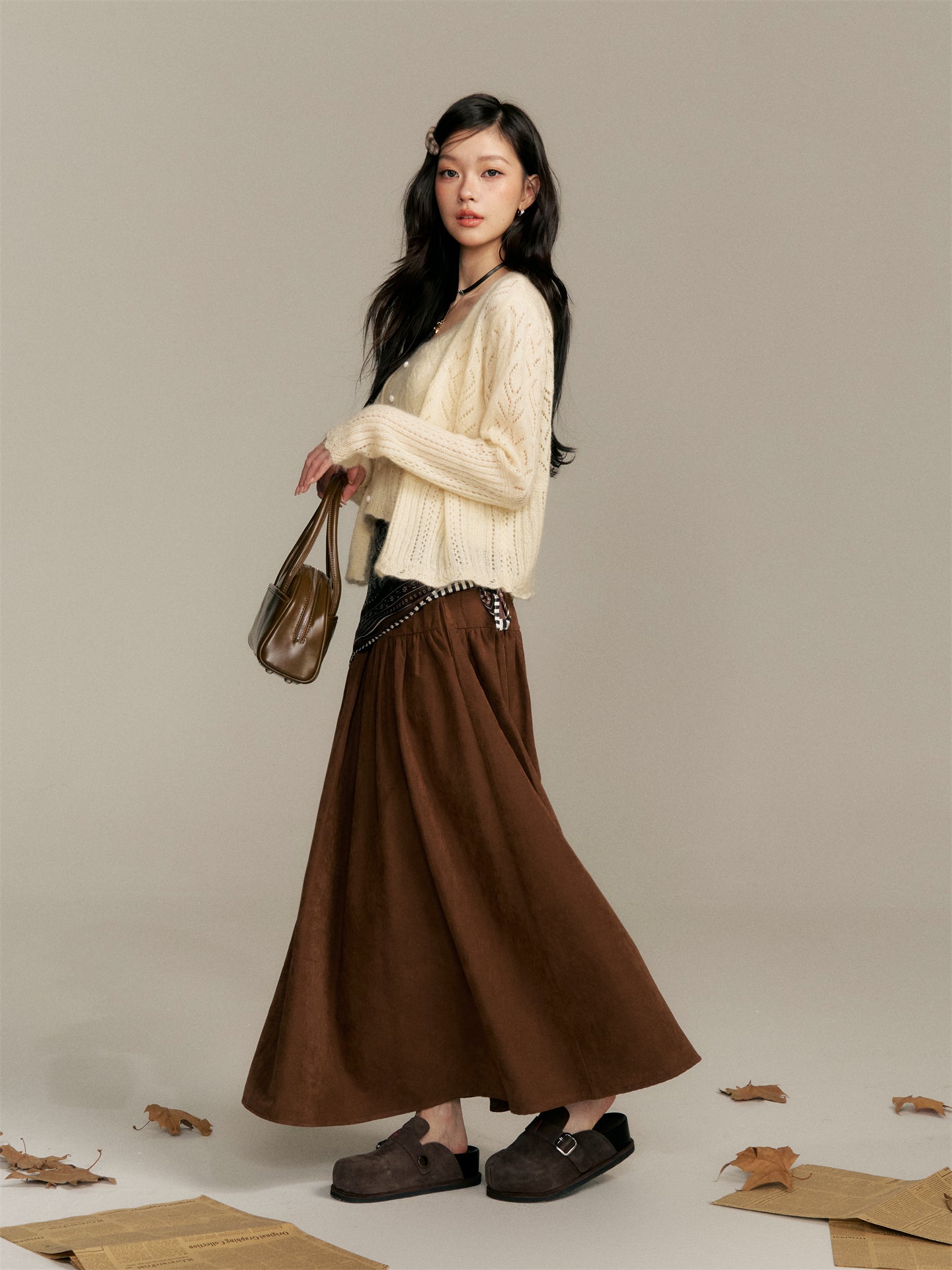 16DEWS 16D25358 High waisted A-line half length skirt (with silk scarf)