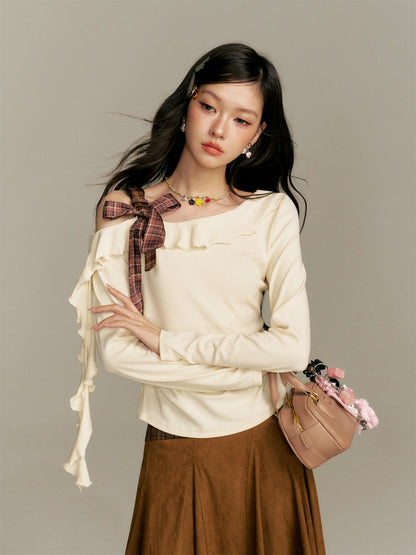 16DEWS 16D25359 Ruffled sloping shoulder slim fit top