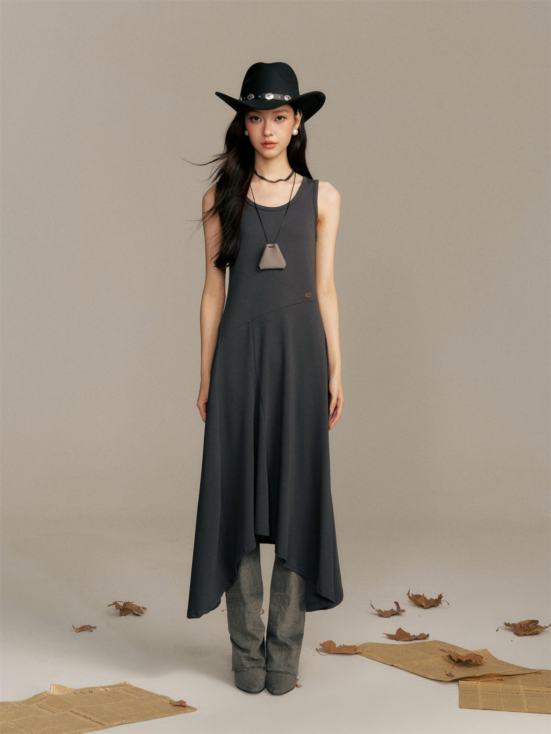 16DEWS 16D25370 Irregular design U-neck vest dress (with bag)