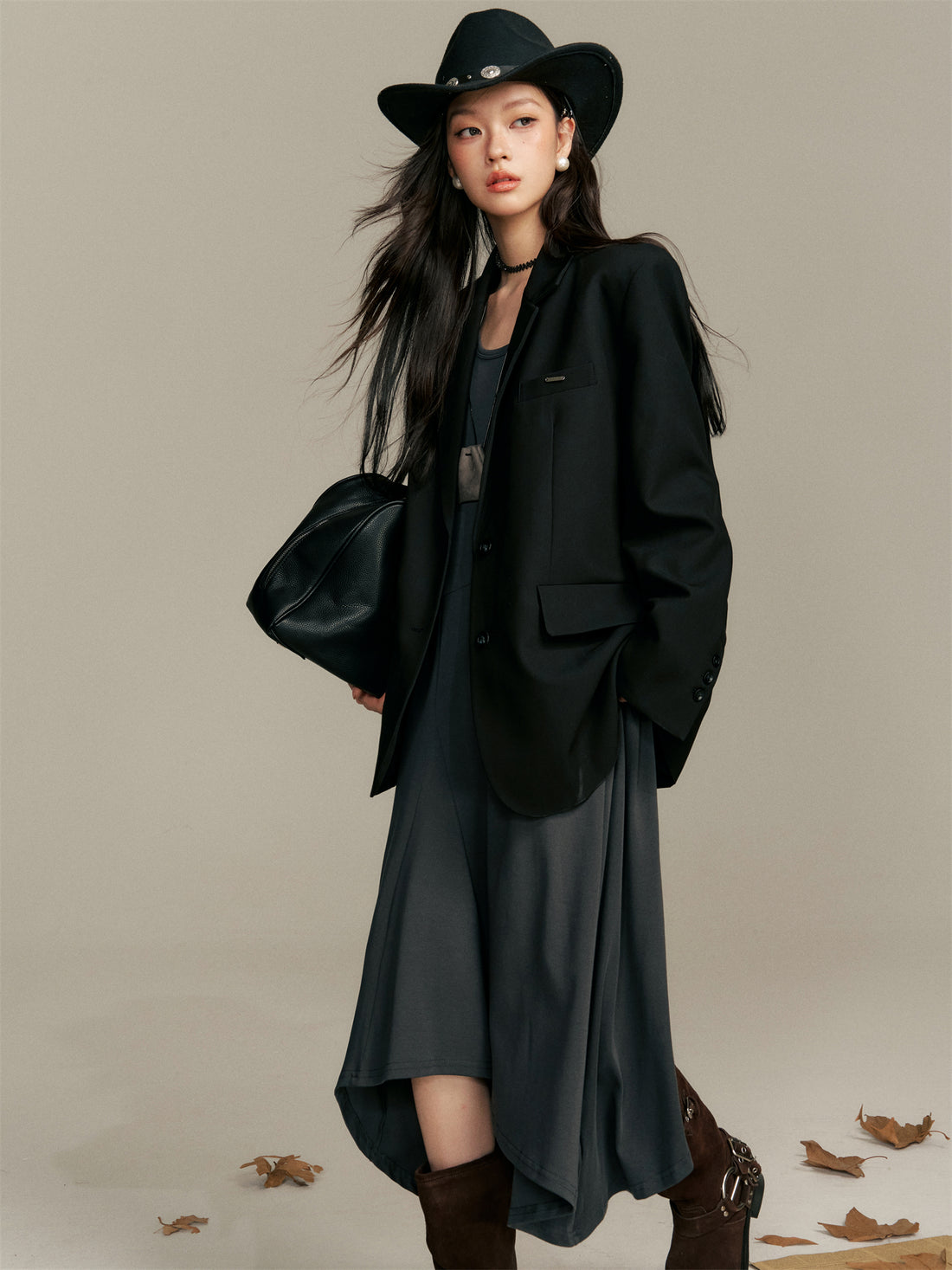 16DEWS 16D25371 Medium length suit jacket (with knitted shawl)