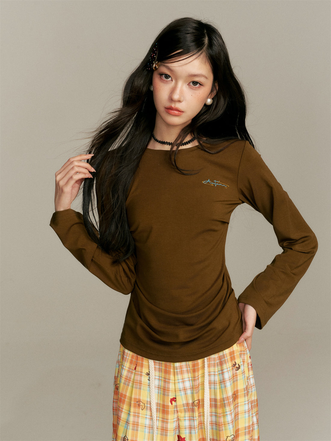 16DEWS 16D25372&amp;16D25373 Bird graffiti contrasting round neck top + pants set