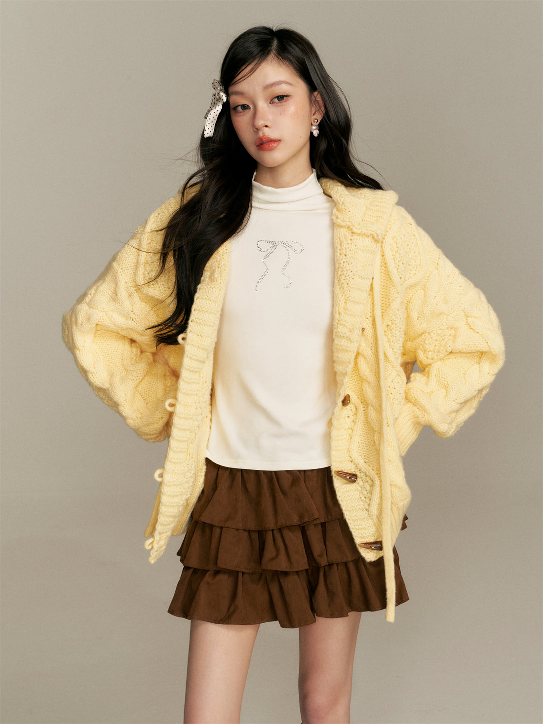 16DEWS 16D25378 Cream yellow twisted flower hooded cardigan