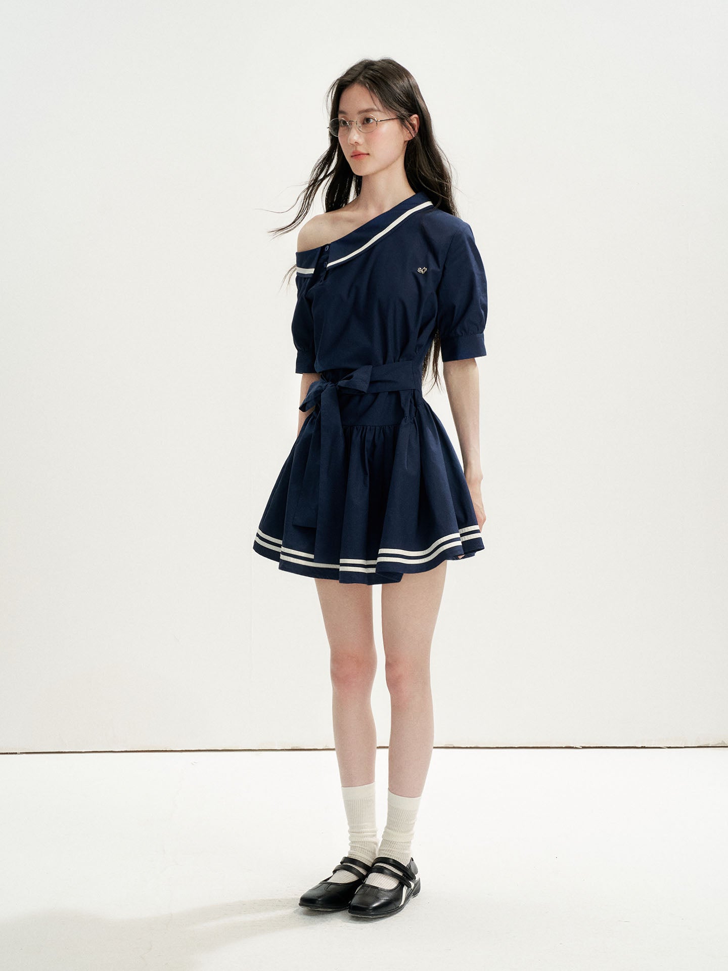16DEWS 16D26197 Preppy Off-Shoulder Tie-Waist A-Line Dress
