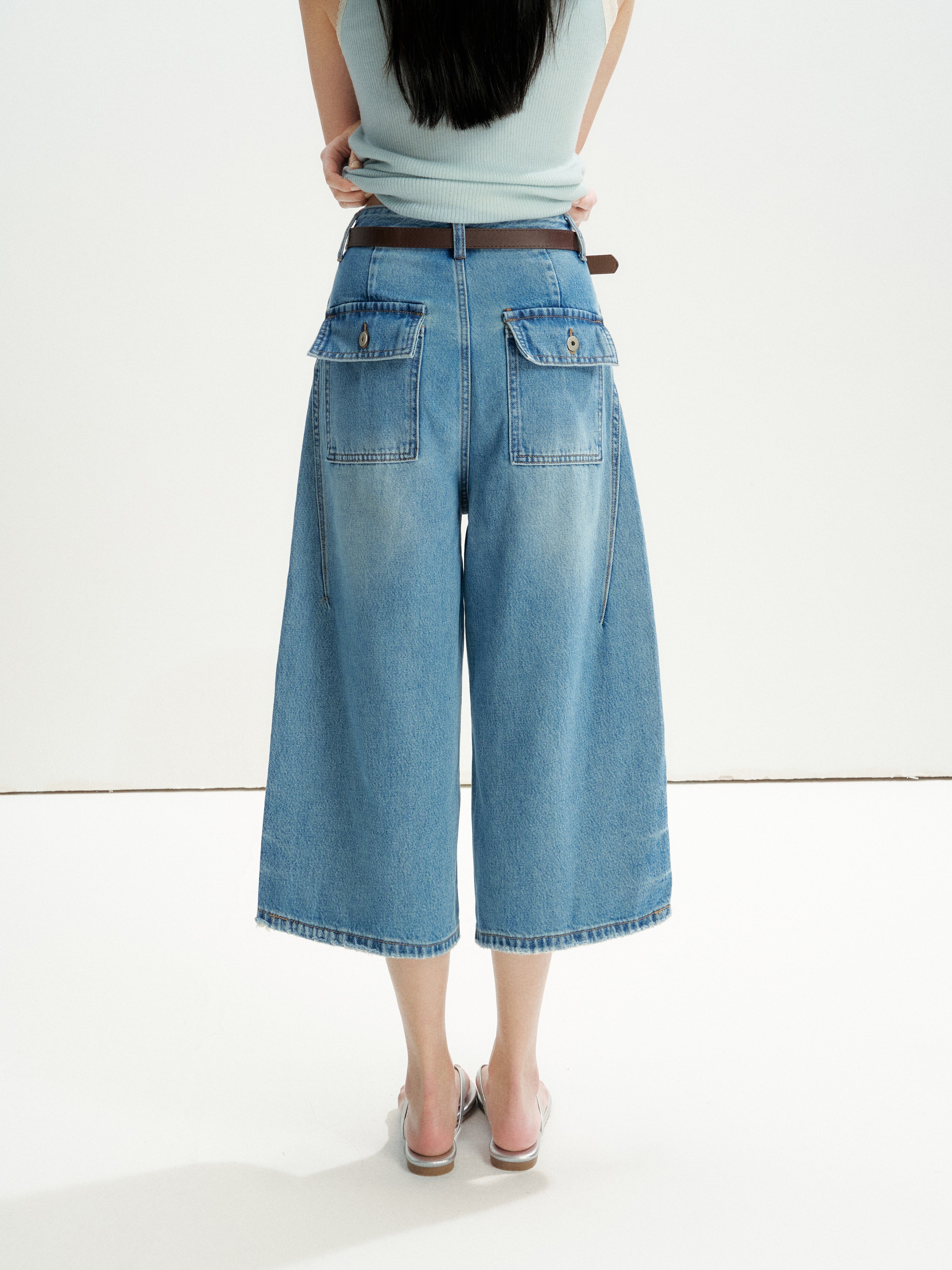 16DEWS 16D26219 Washed Vintage Blue High-Waisted Wide-Leg Cropped Jeans