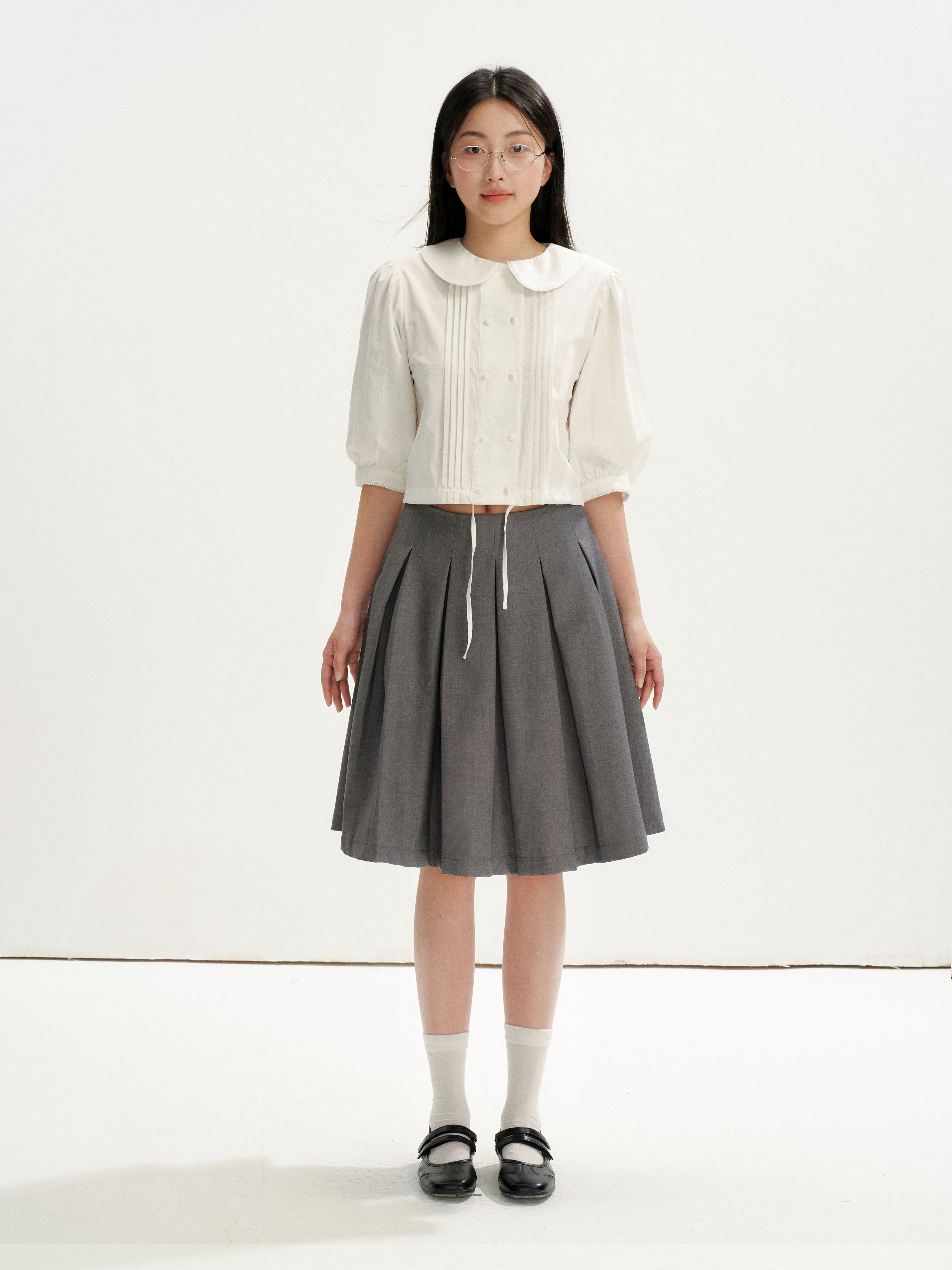 16DEWS 16D26233 Tie-Hem Peter Pan Collar Tuck Pleat Puff Sleeve Cropped Shirt