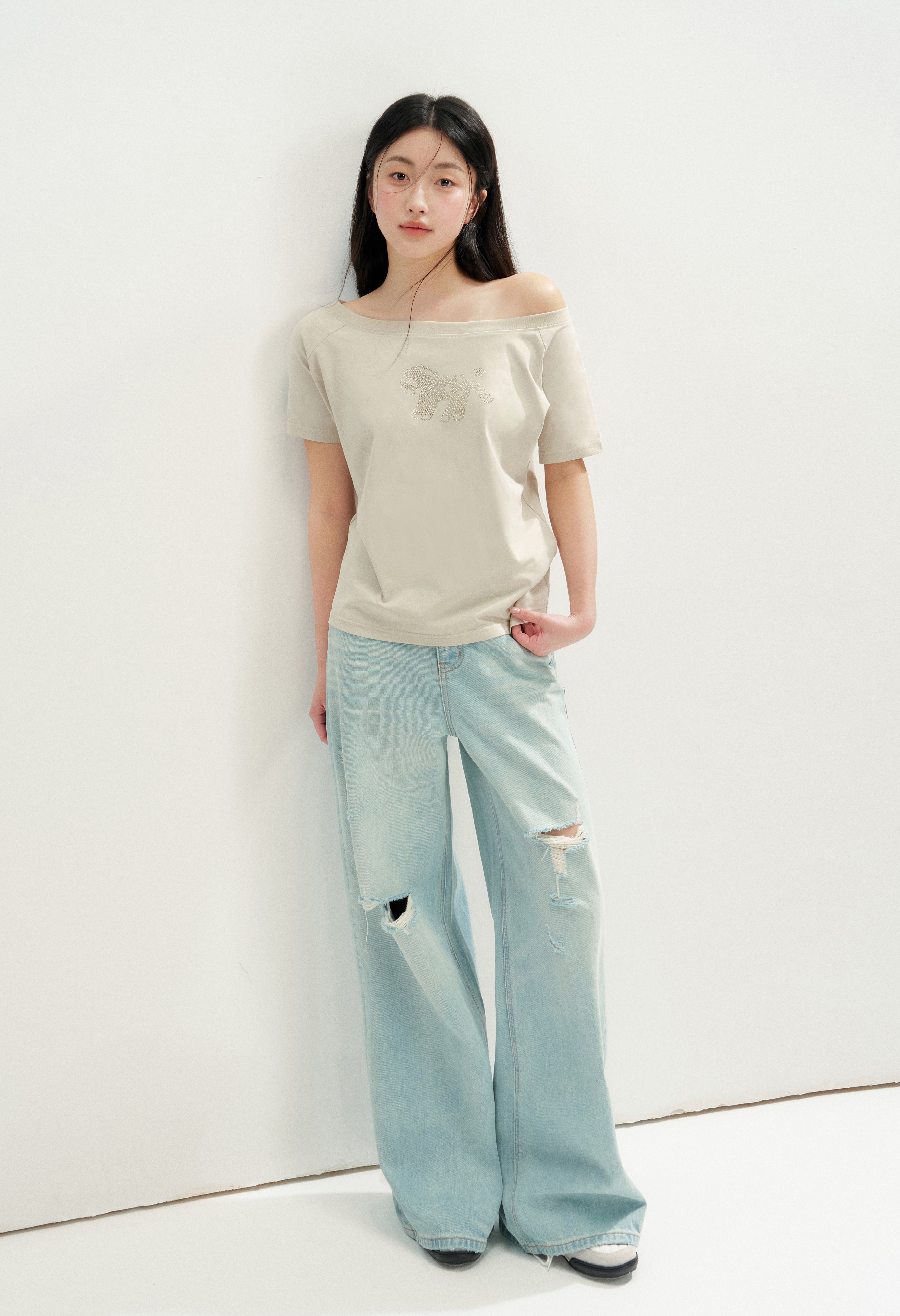 16DEWS 16D26234 Playful Hot-Fix Rhinestone Star Pony Asymmetric Short-Sleeve T-Shirt +Jeans