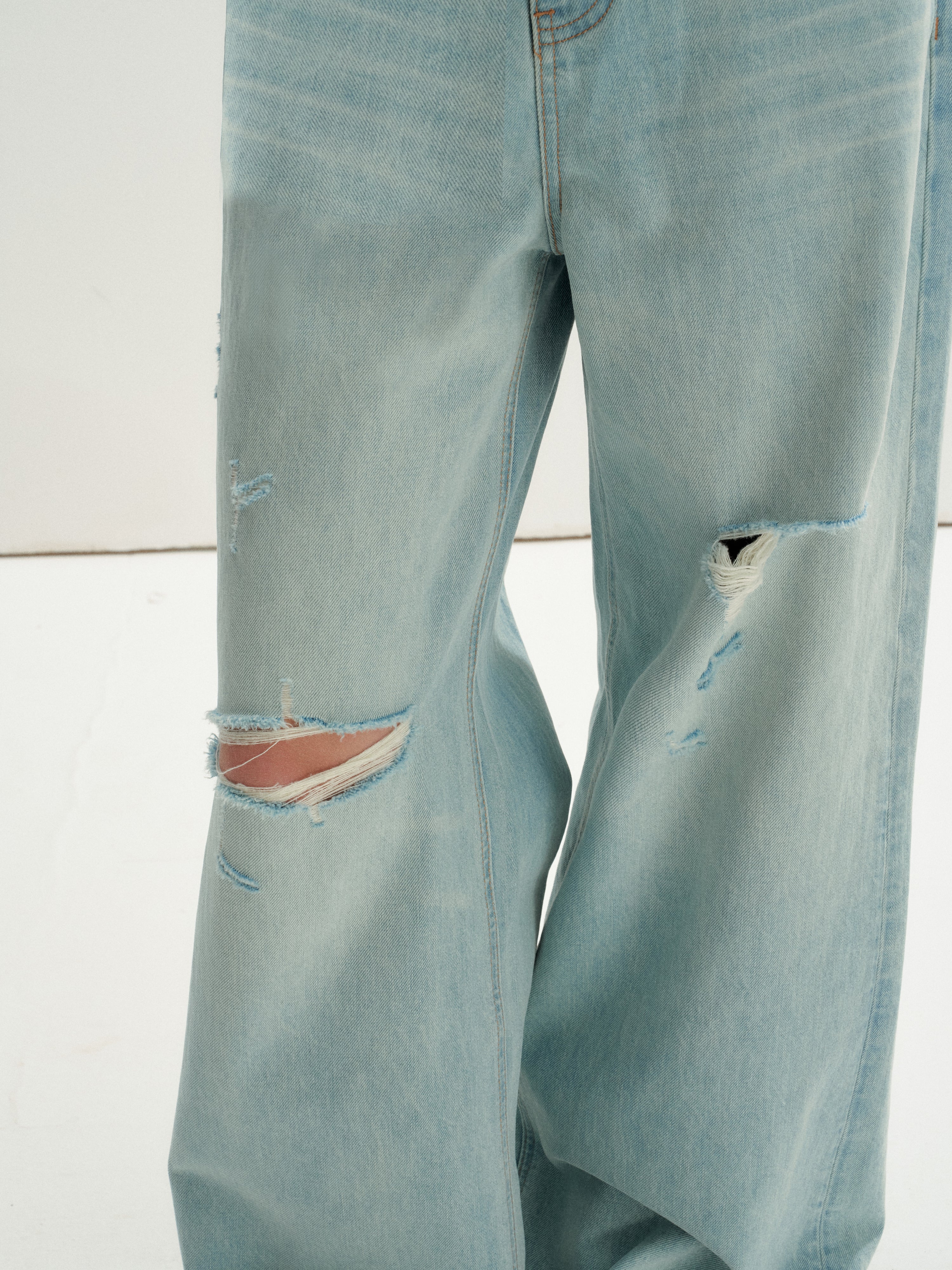 16DEWS 16D26236 Washed Light Blue Vintage Ripped Wide-Leg Jeans
