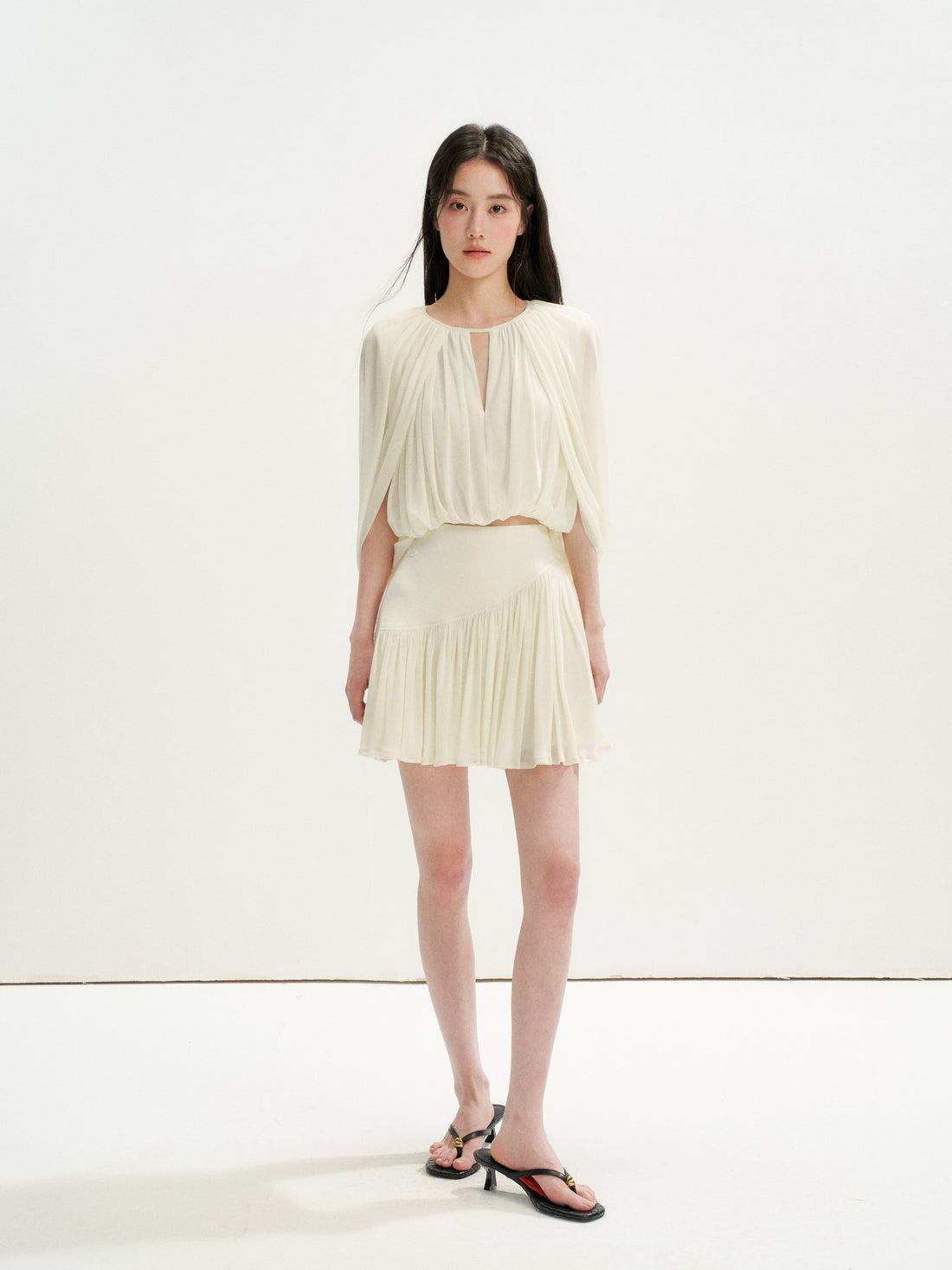 16DEWS 16D26256&amp;16D26257 Cape-Style V-Neck Top+Tulle Spliced Pleated A-Line Skirt