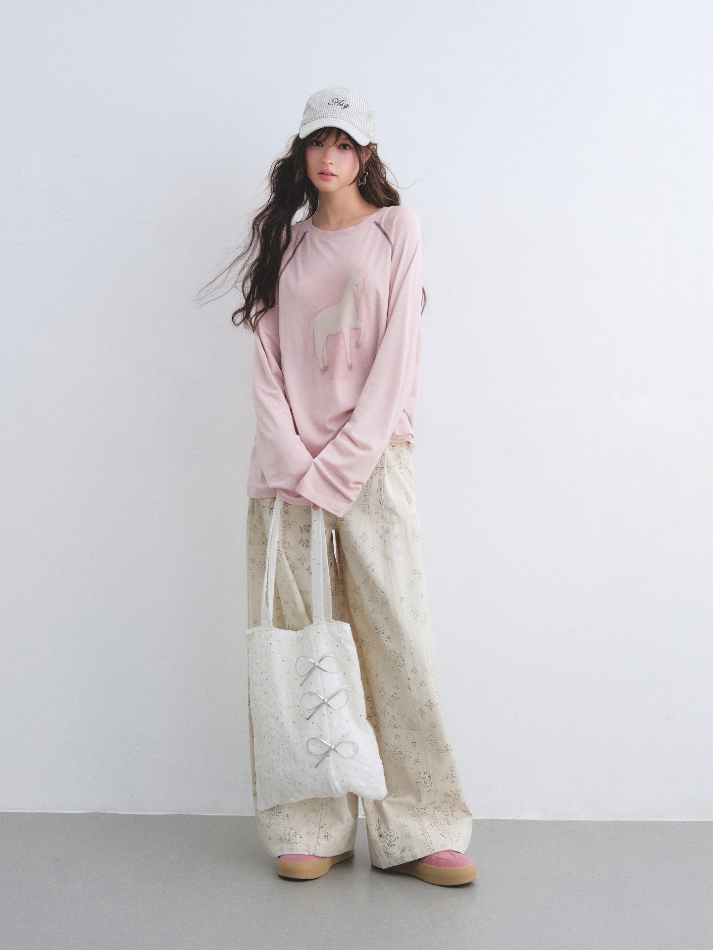AsGony ASG26026 Tencel wool raglan sleeves with ponytail printed lace T-shirt