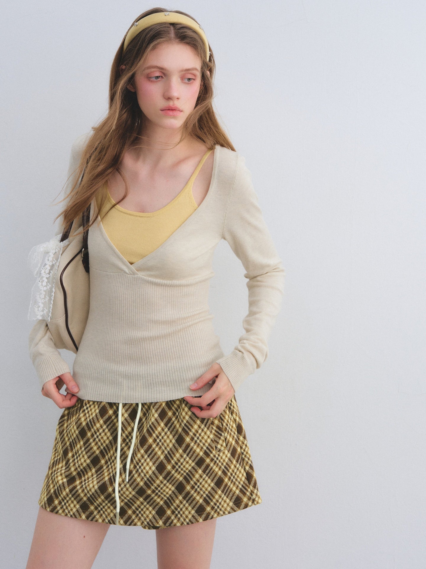 AsGony ASG25655 Wool fake two-piece contrasting splicing knitted top