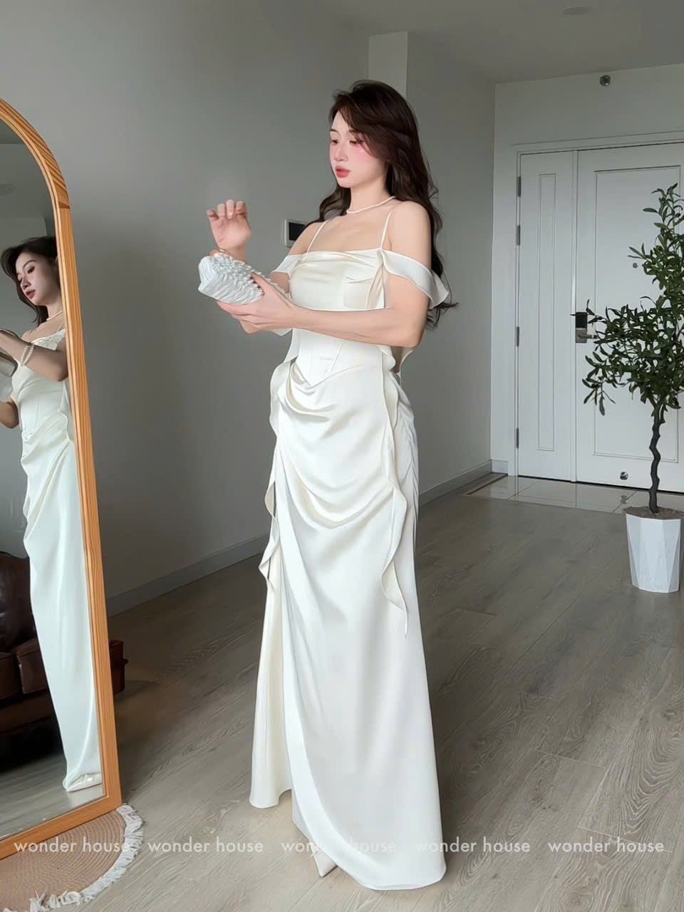 WONDER HOUSE Venus Dress