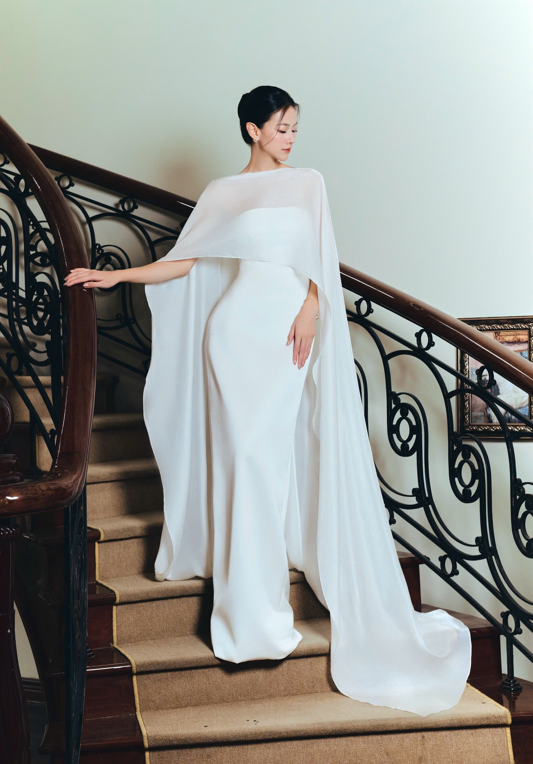 Kisserine MIVORA GOWN