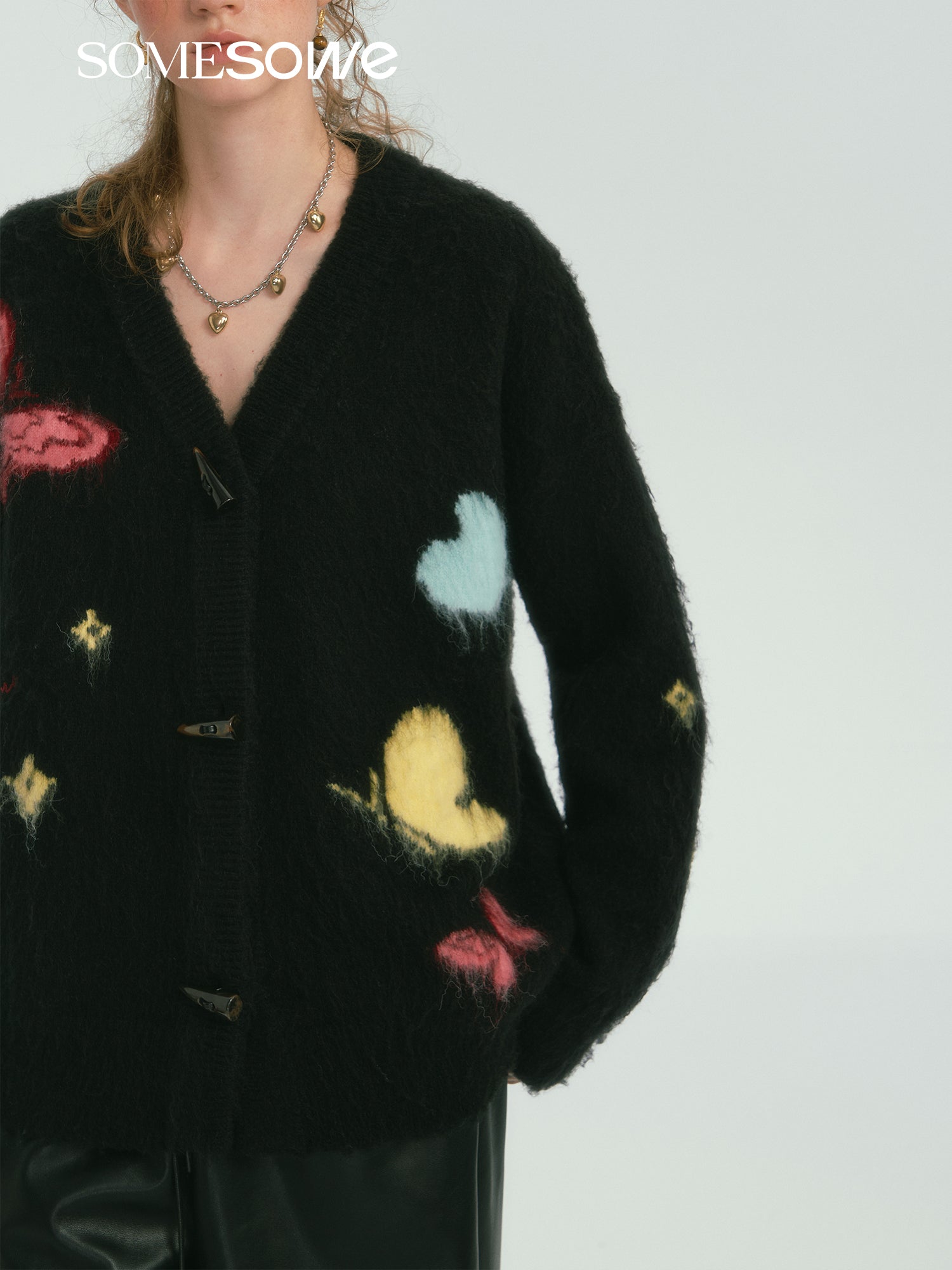 SOMESOWE S2407276 Pulled butterfly knit cardigan