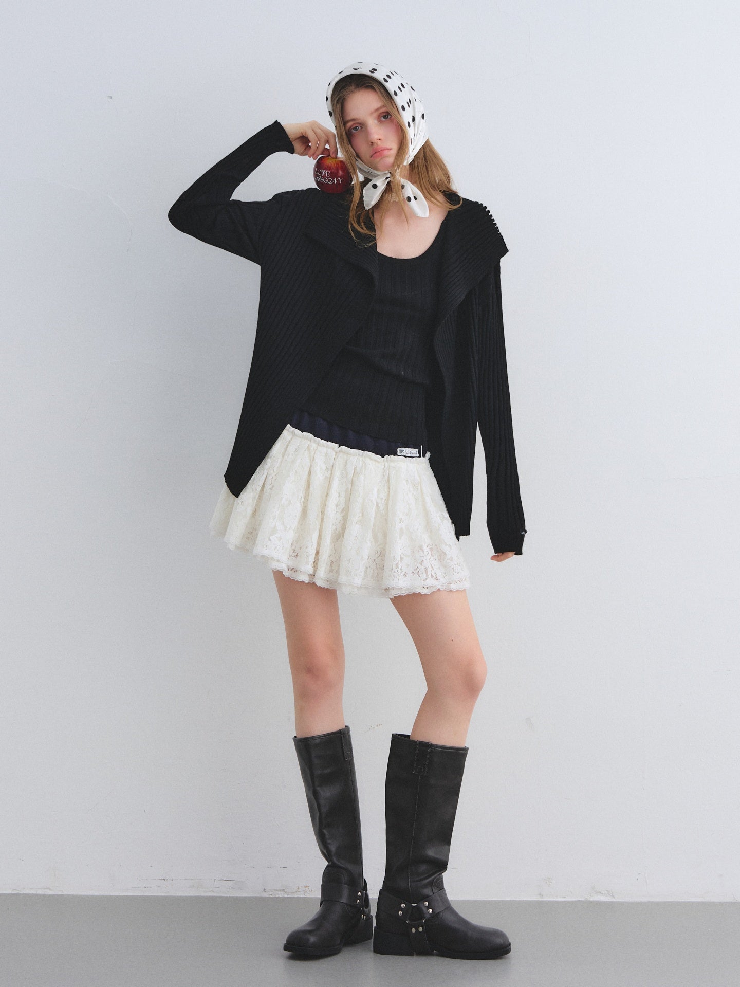 AsGony ASG25671 Elastic contrasting lace patchwork puffy skirt