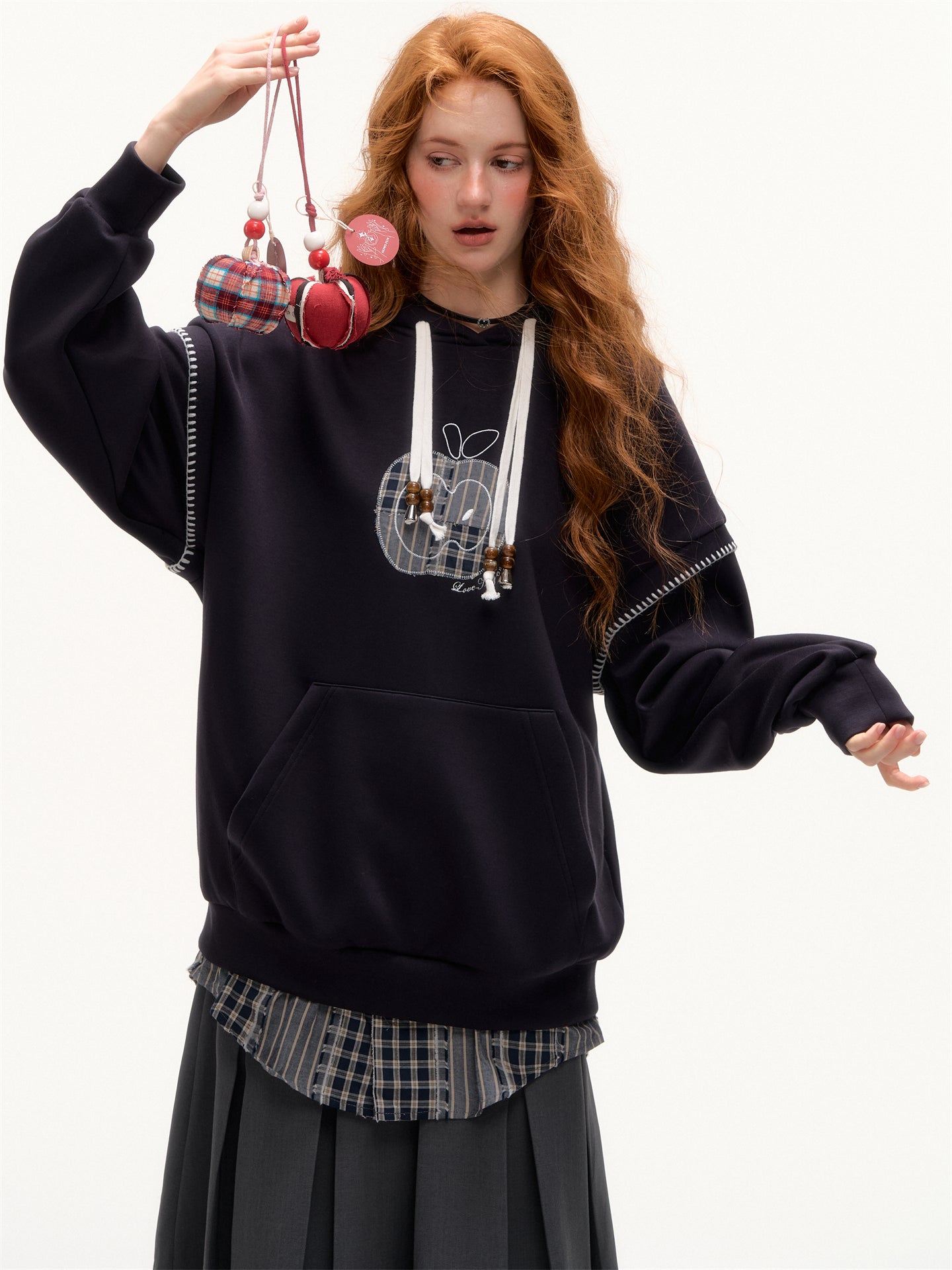 AsGony ASG25369 Apple sticker embroidered fake two hooded hoodies