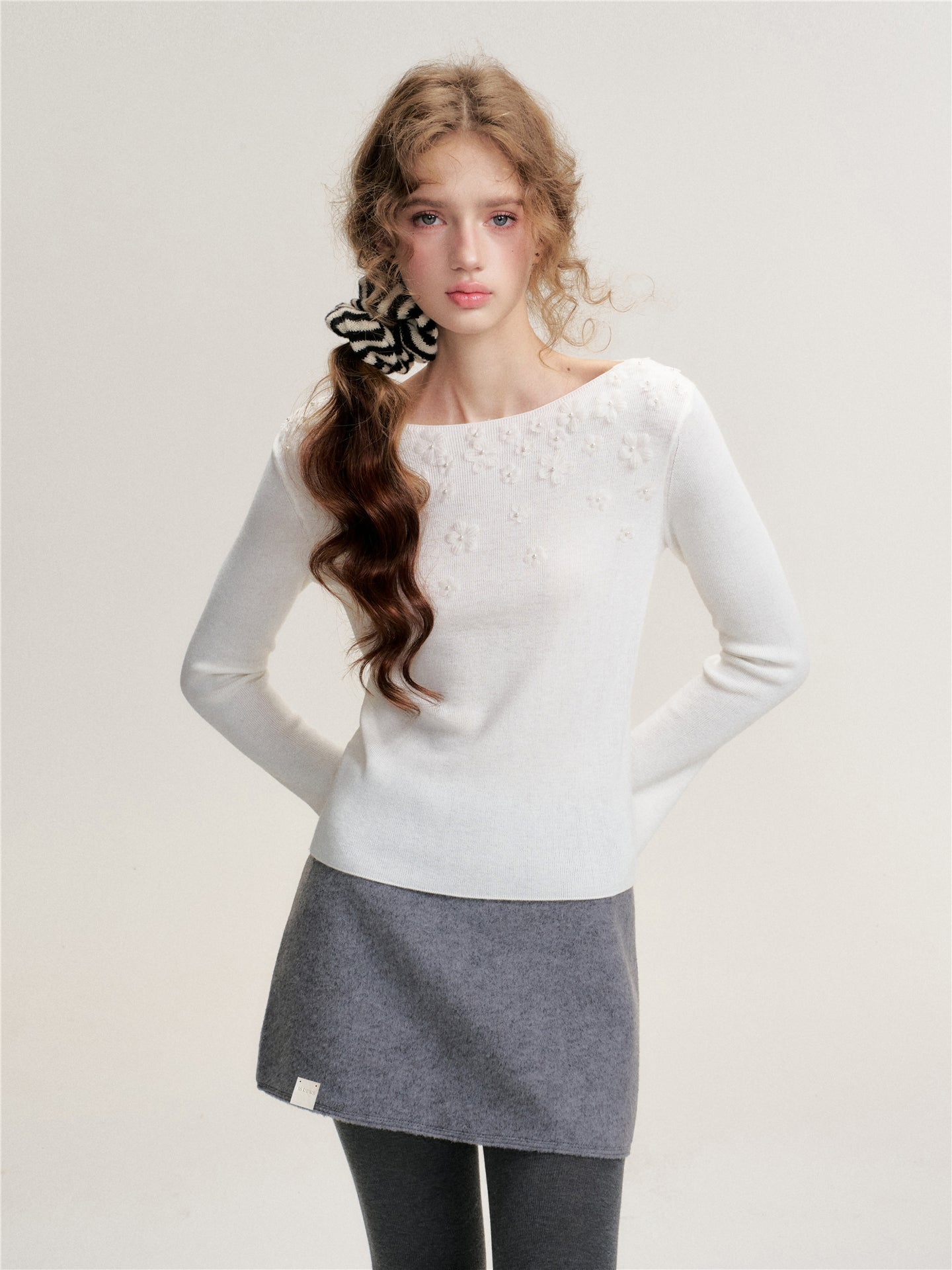 16DEWS 16D25460 Wool blend woolen A-line skirt