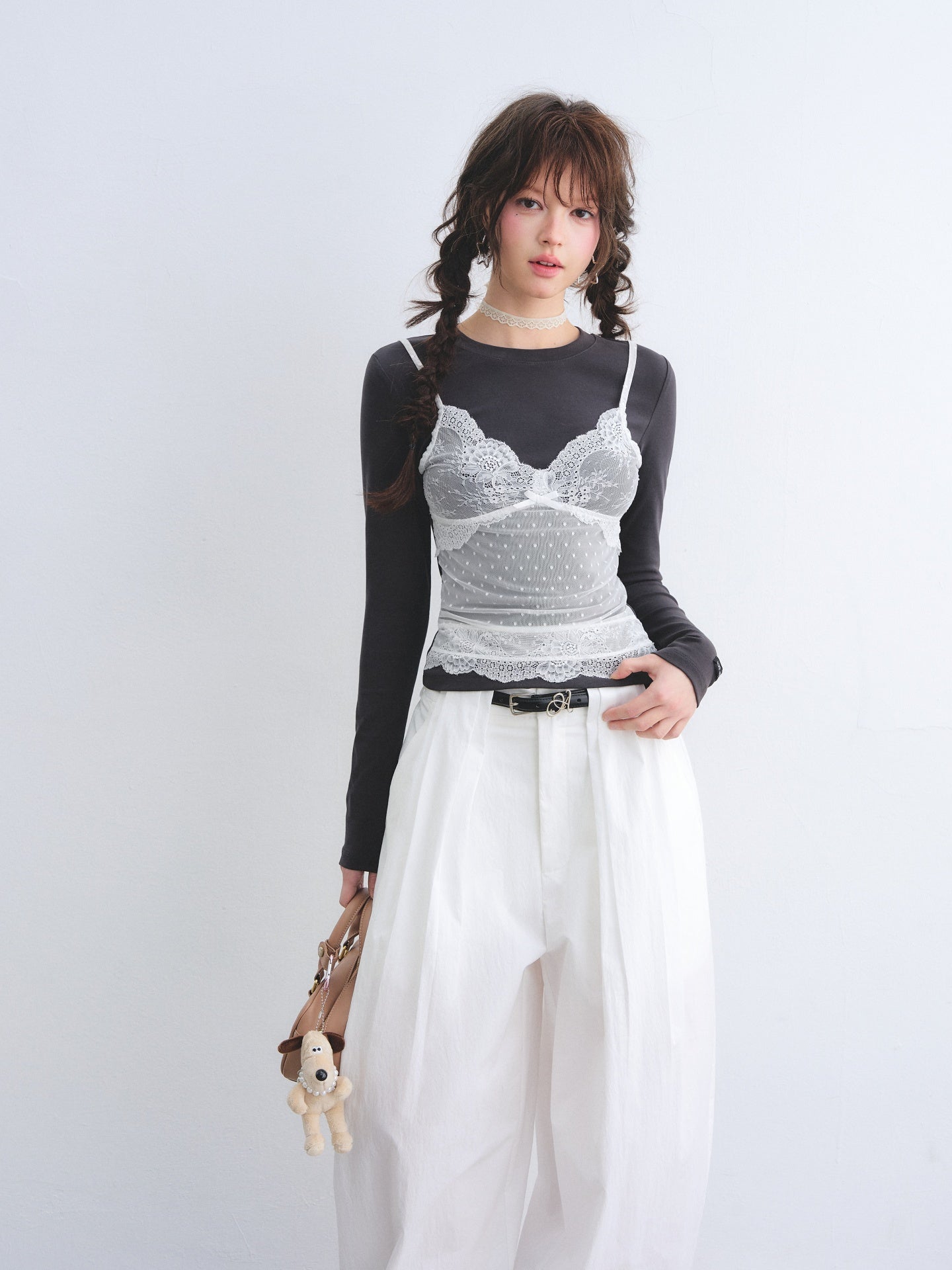 AsGony ASG26013 Fake two lace patchwork long sleeved base T-shirt