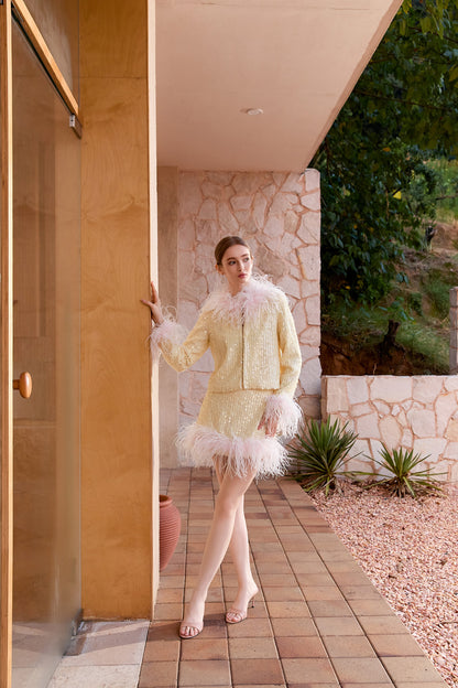 Wardrobes by chen Embroidered contrasting feather jacket + skirt set