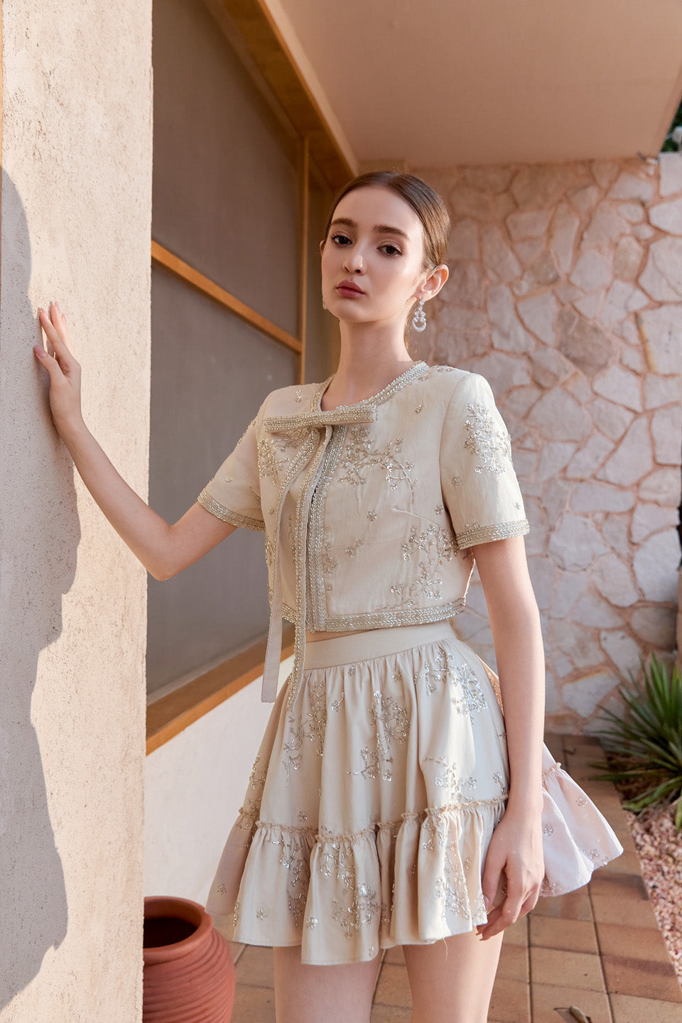 Wardrobes by chen Heavy industry bead embroidered bow top