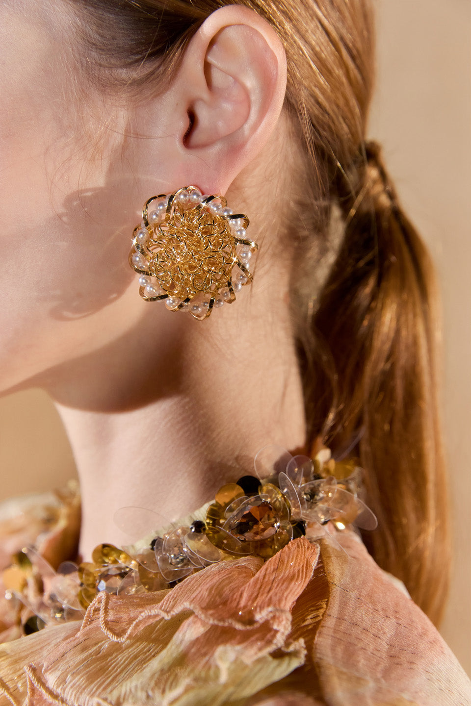 Wardrobes by chen Pearl gold wire woven earrings