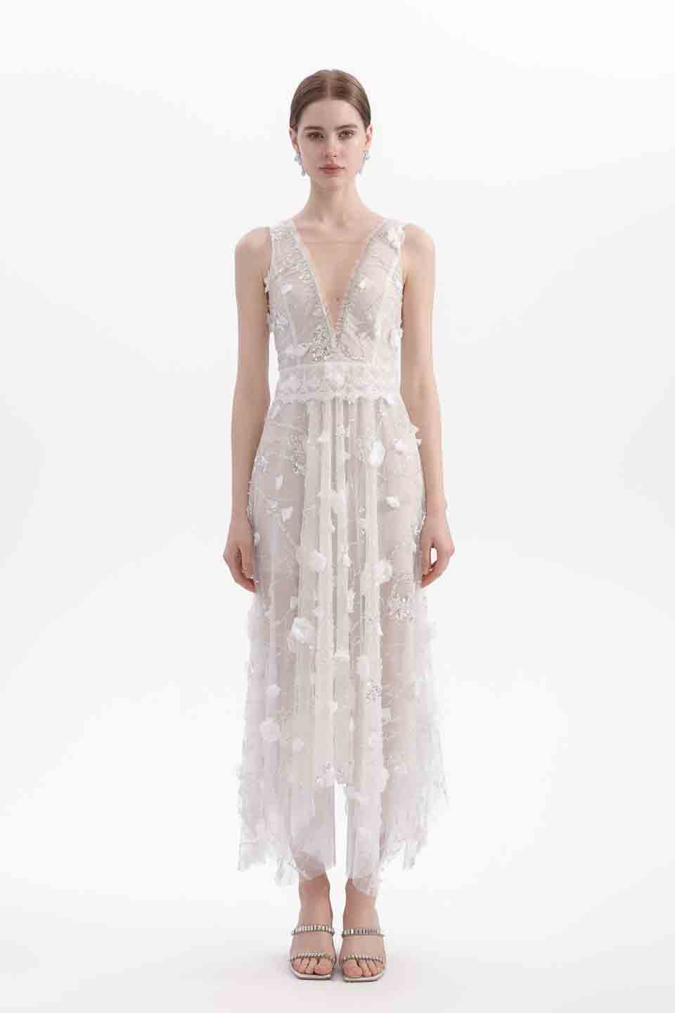 Wardrobes by chen 3D embroidered deep V dress