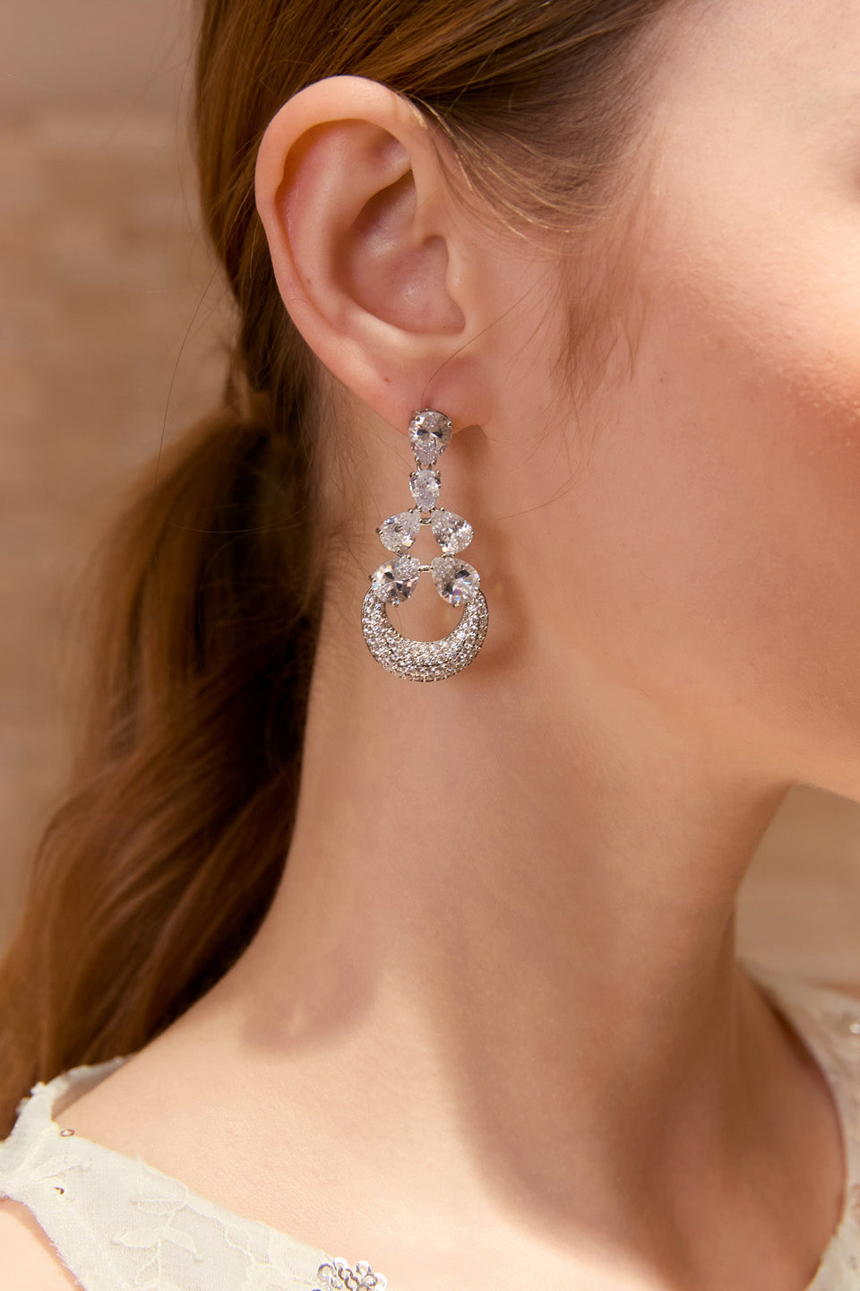Wardrobes by chen Zircon full diamond hollow earrings