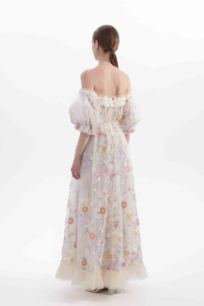 Wardrobes by chen Floral embroidered off-shoulder dress