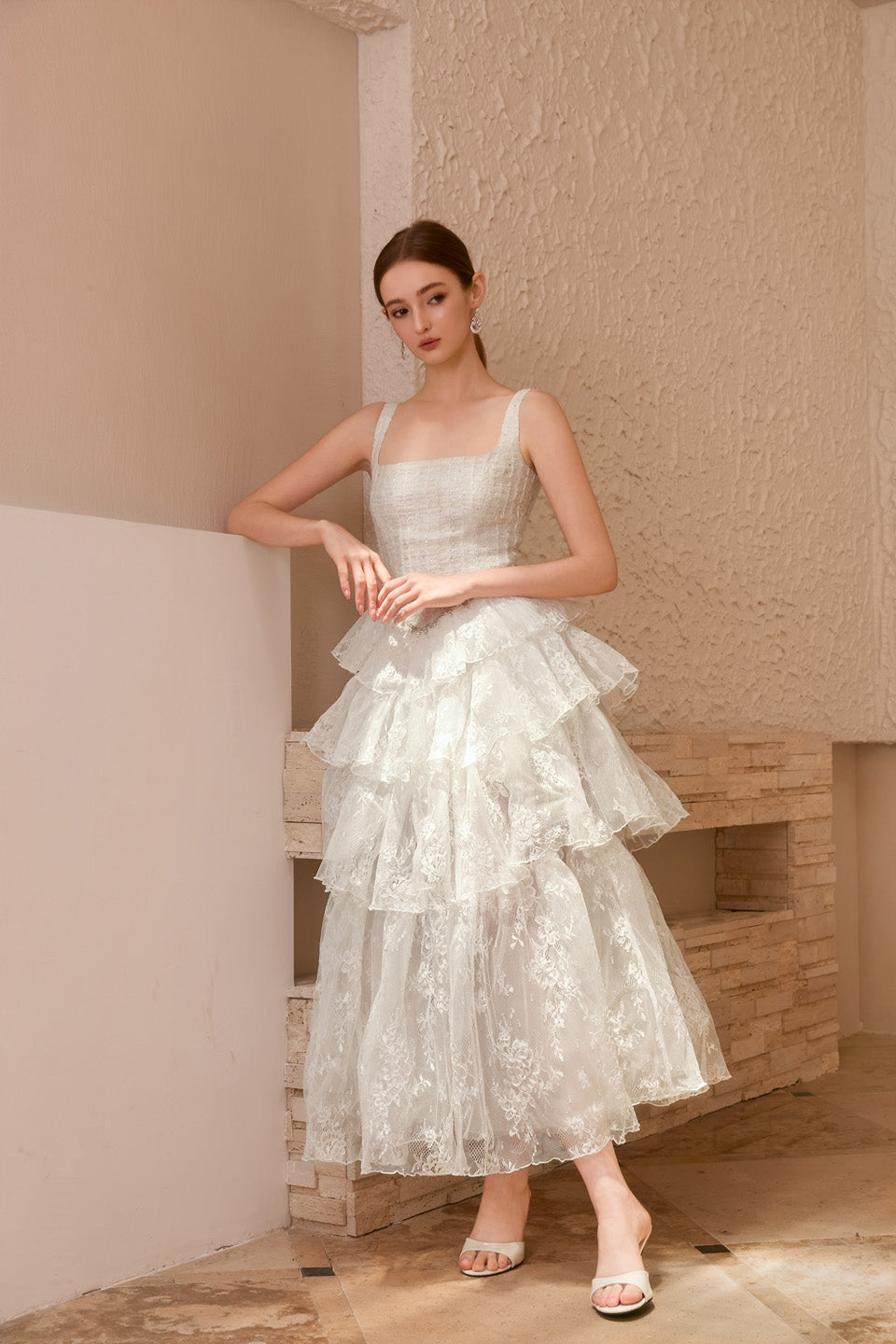 Wardrobes by chen Square collar lace tiered dress