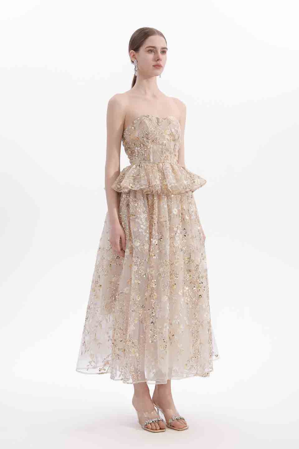 Wardrobes by chen Embroidered gilded strapless dress