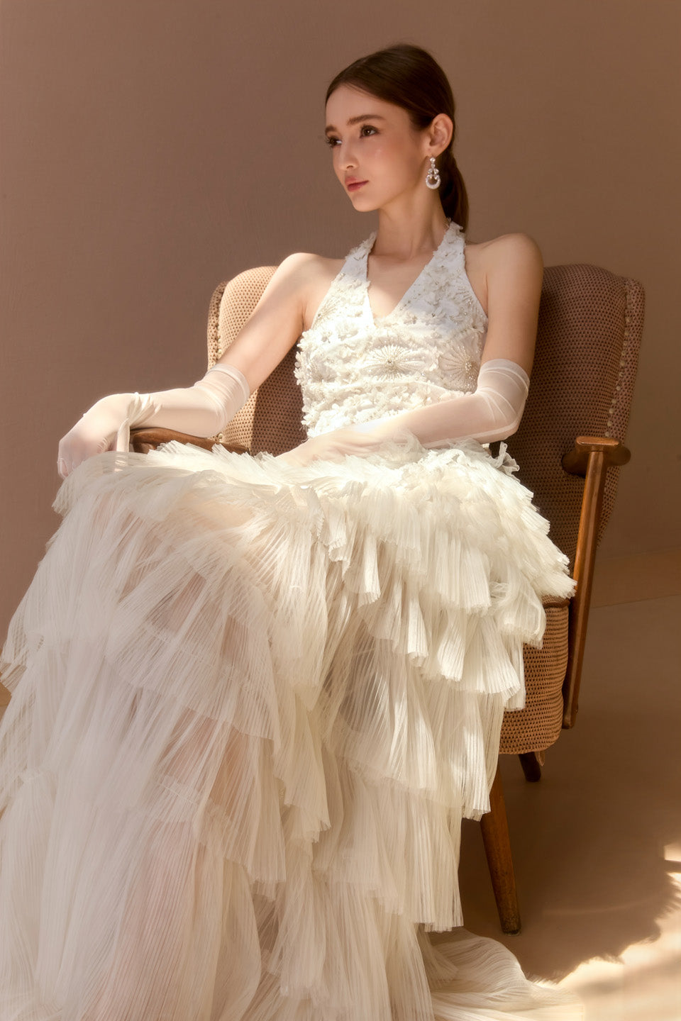 Wardrobes by chen Handmade embroidered bead V-neck layered dress (with gloves)