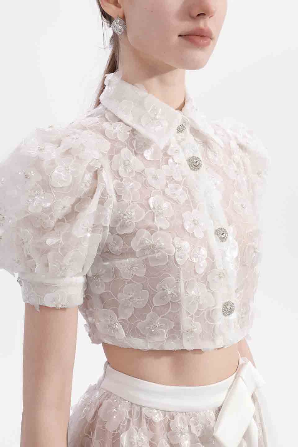 Wardrobes by chen Embroidered bubble sleeve shirt + skirt set