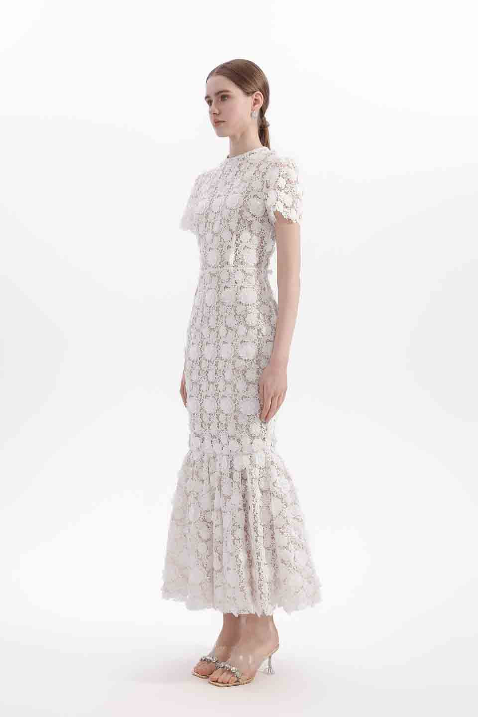 Wardrobes by chen Hollow embroidered lace fishtail dress