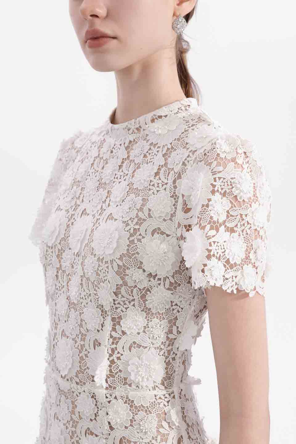 Wardrobes by chen Hollow embroidered lace fishtail dress