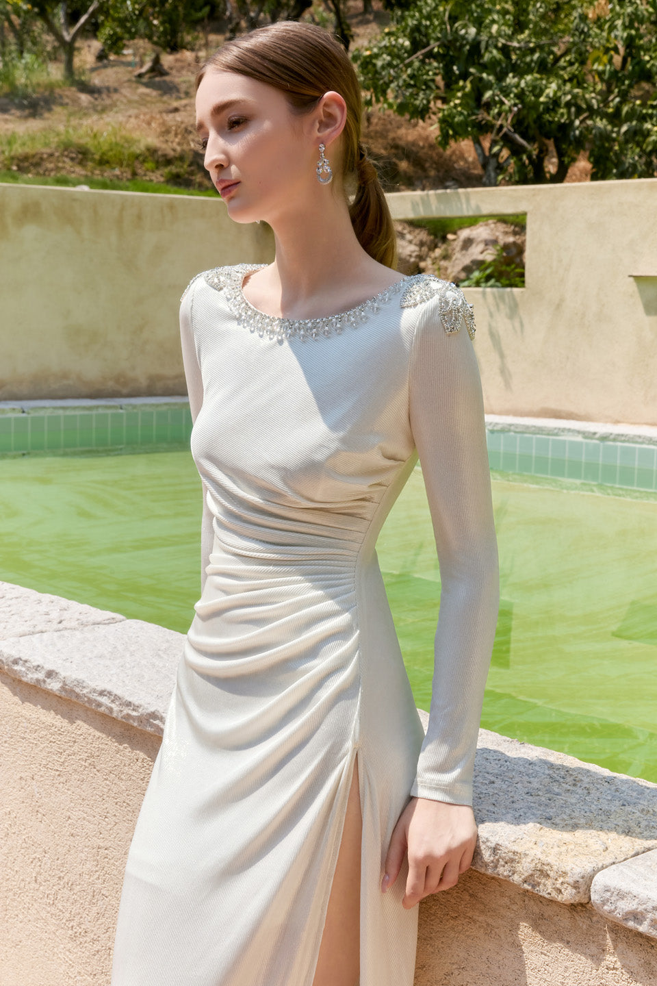 Wardrobes by chen Satin knitted pleated sleeve dress