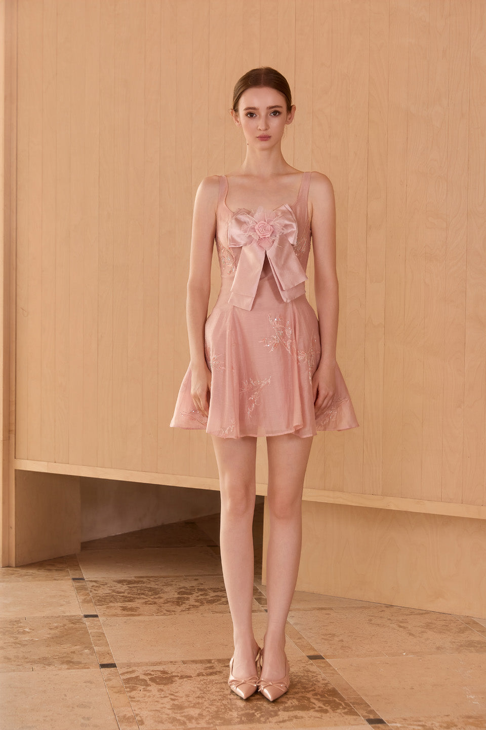 Wardrobes by chen Embroidered pink bow tie dress