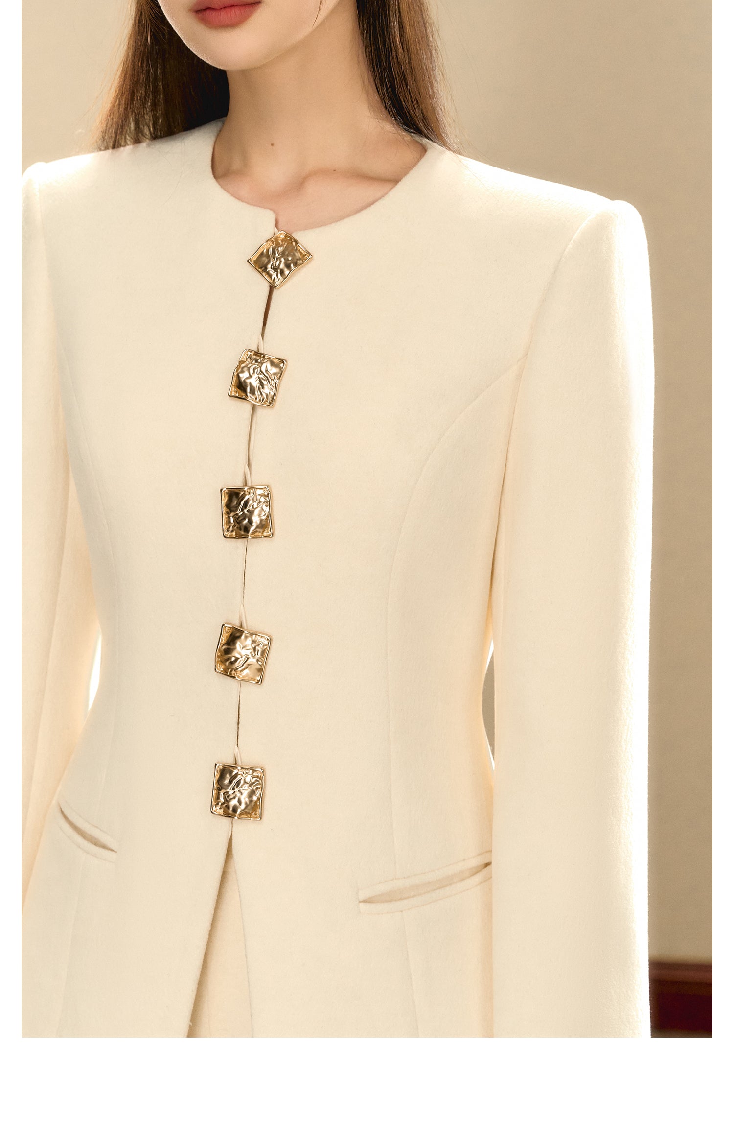 OShea 4D01Q879 Golden Button White Blazer