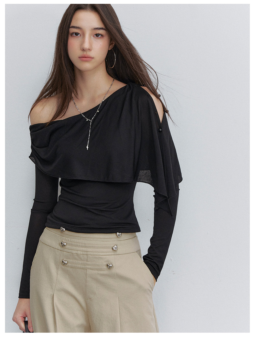VIA PITTI VIACT6232 Asymmetric Button Capelet Top