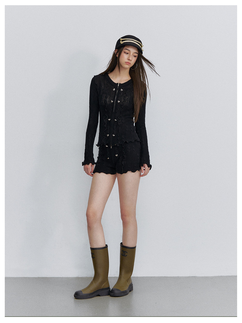 VIA PITTI VIACK6315+VIACK6314 Scalloped-Trim Cardigan &amp; Shorts Set