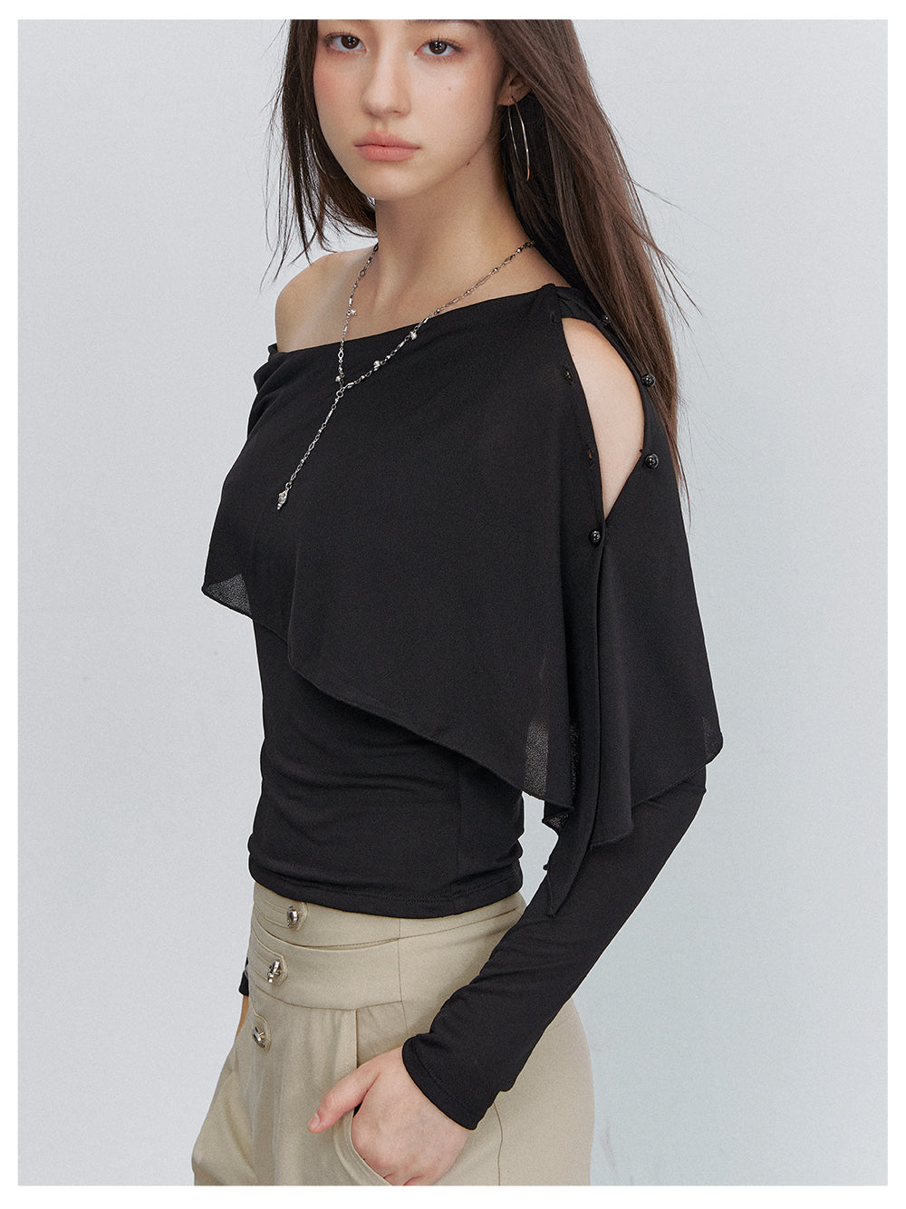VIA PITTI VIACT6232 Asymmetric Button Capelet Top