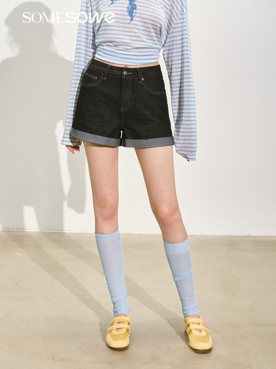 SOMESOWE S2508146 Original color rolled denim shorts