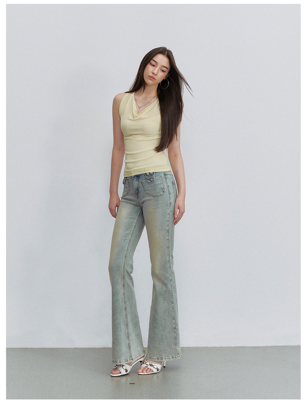 VIA PITTI VIACP6255 Heart-Button Fitted Flared Jeans