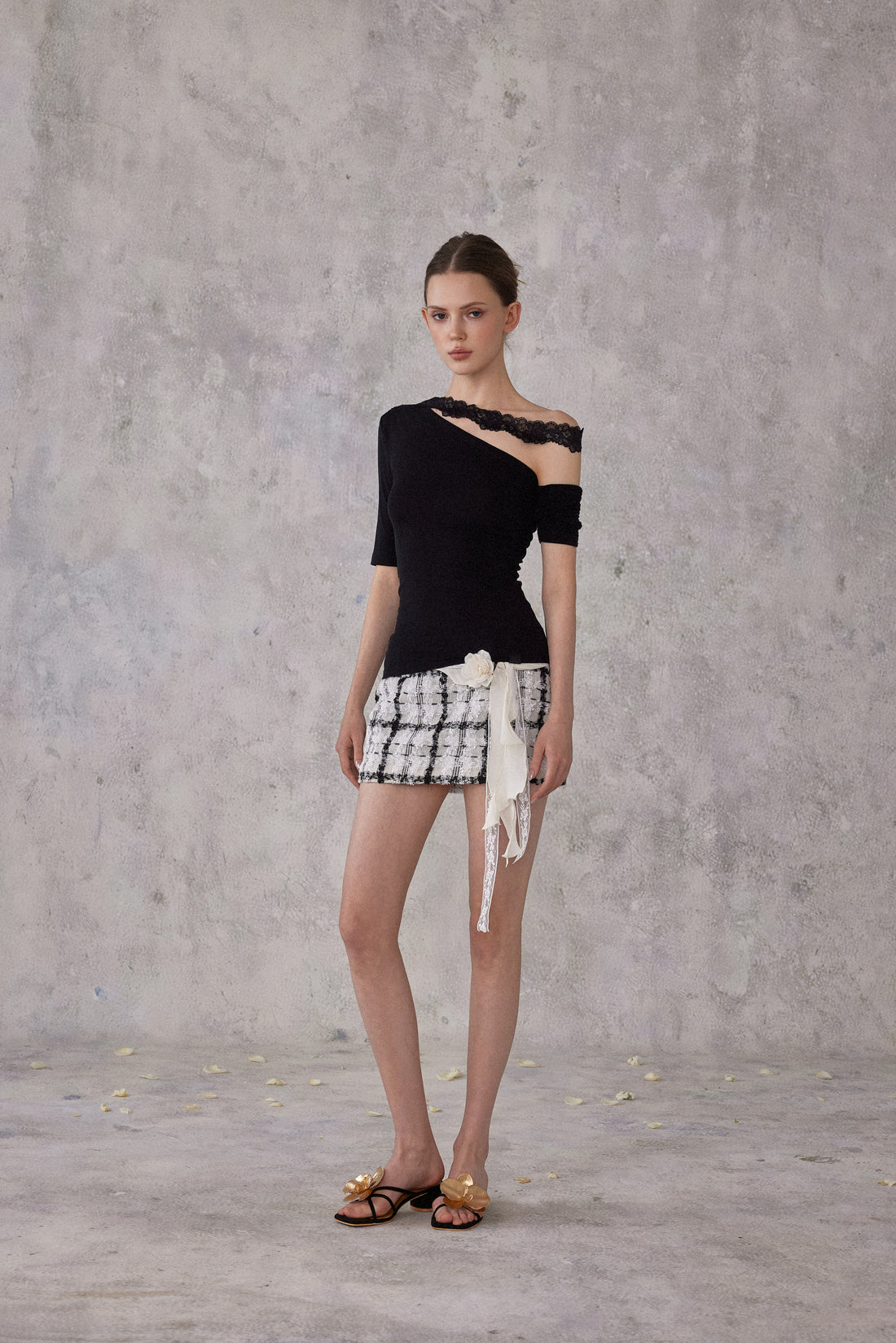 NOMEANSNO N179 Black lace single shoulder top